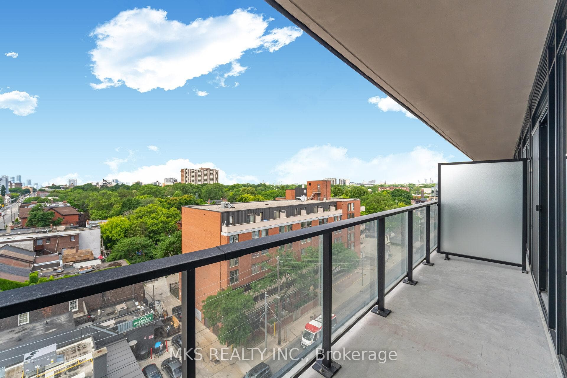 285 Dufferin Street Unit 621 photo 23