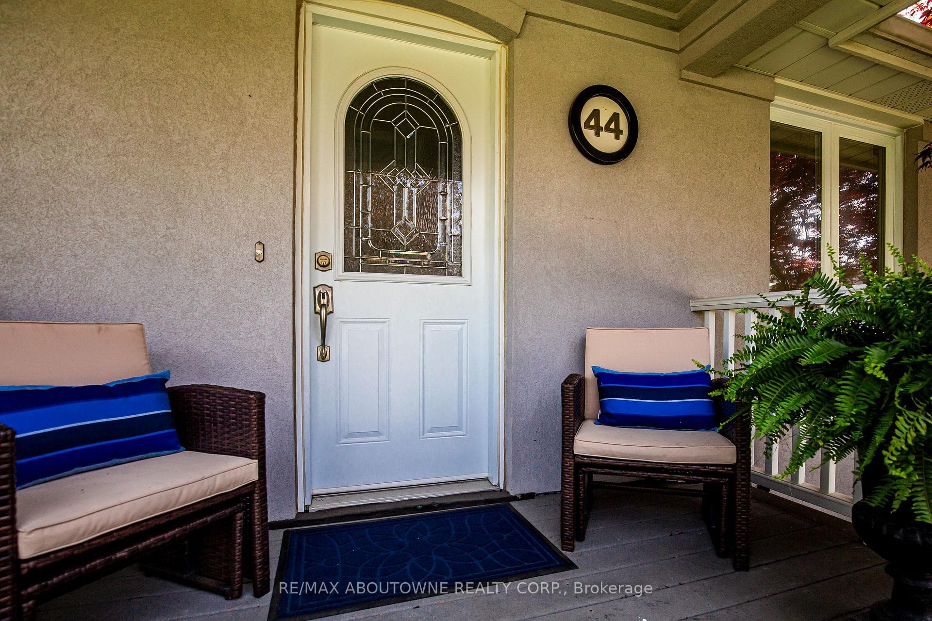 44 Florence Drive photo 3