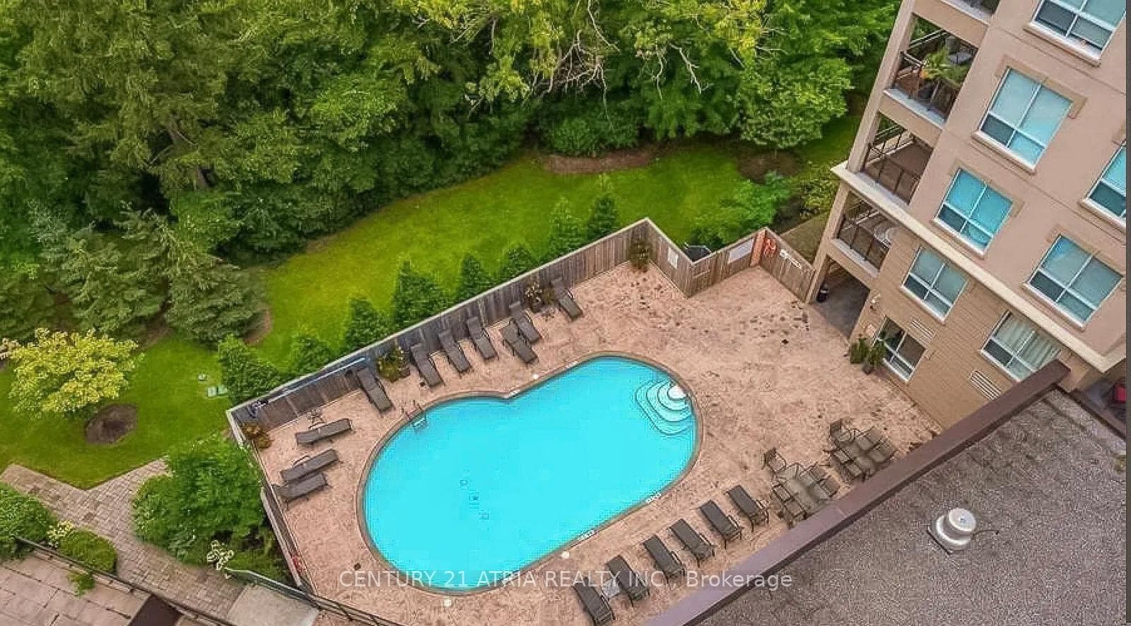 8 Maison Parc Court Unit 118 photo 15