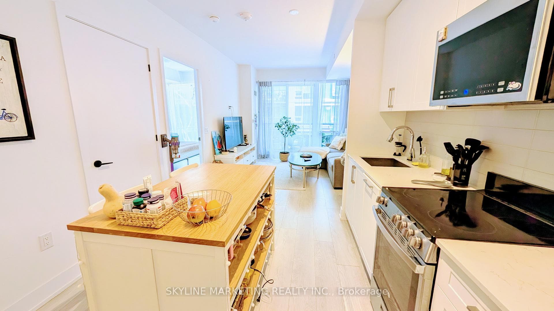 2450 Old Bronte Road Unit 524 photo 2