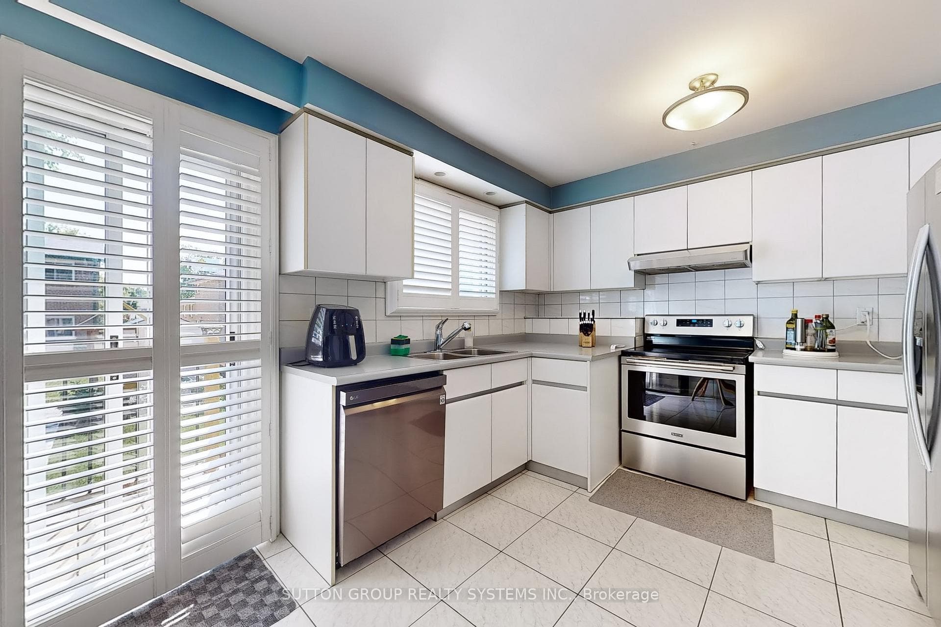 23 Brantley Crescent photo 5