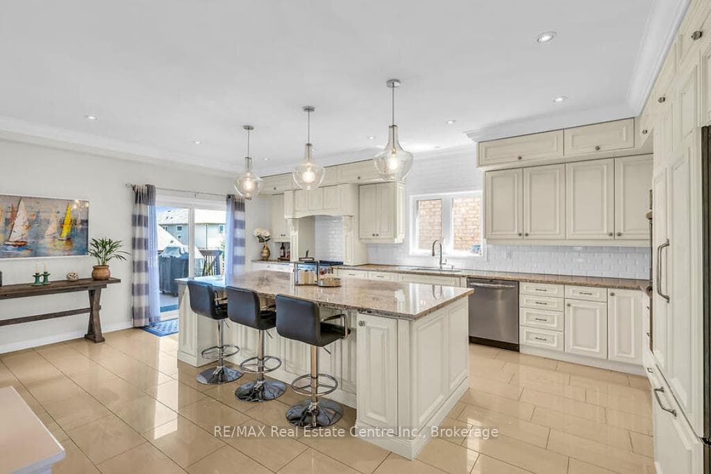 59 Onyx Court photo 4