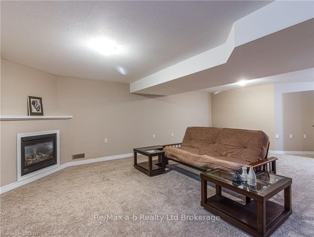 450 LAKEVIEW Drive Unit 12 photo 35