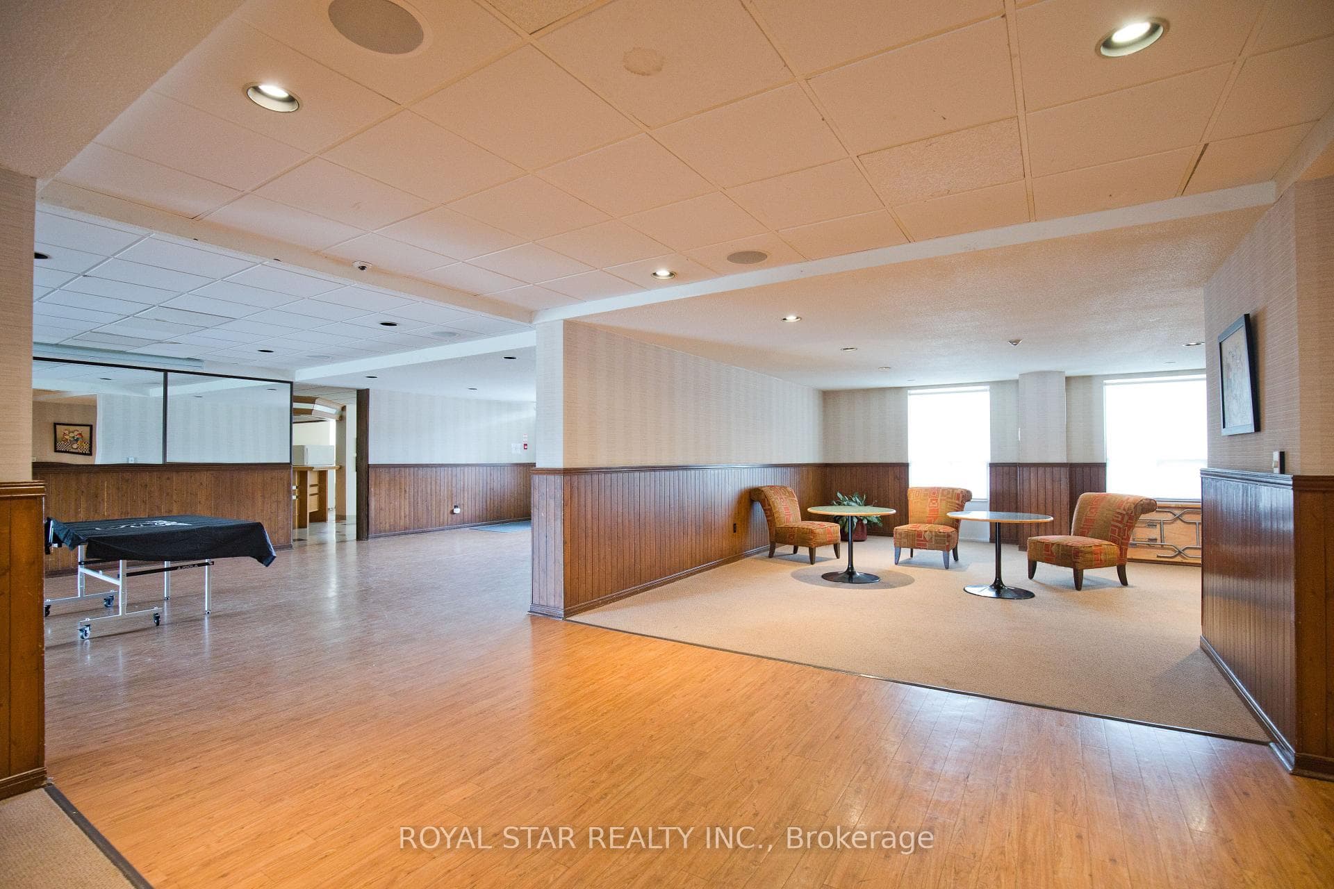 1535 Lakeshore Road Unit 1607 photo 34