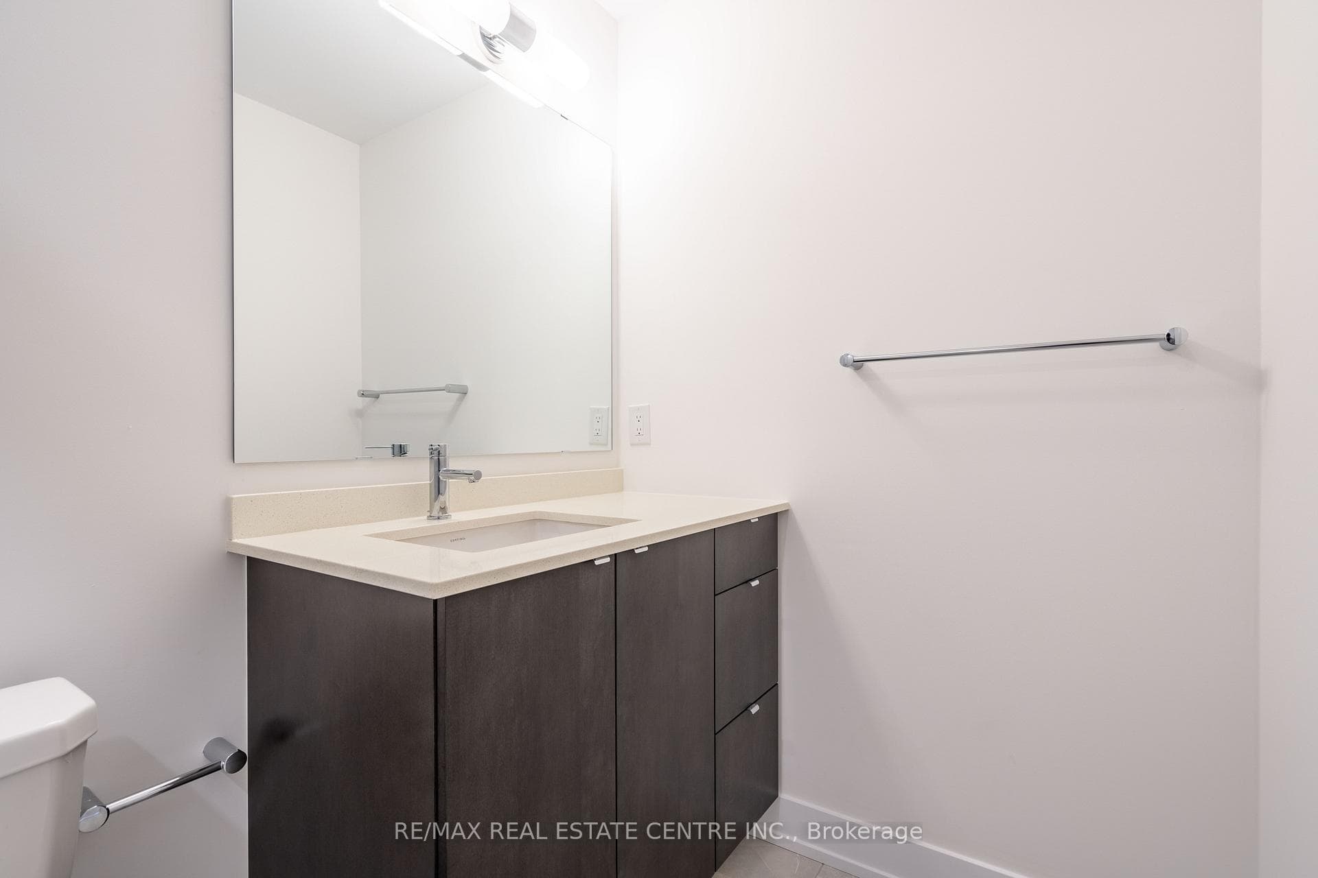 2273 TURNBERRY Road Unit 12 photo 27