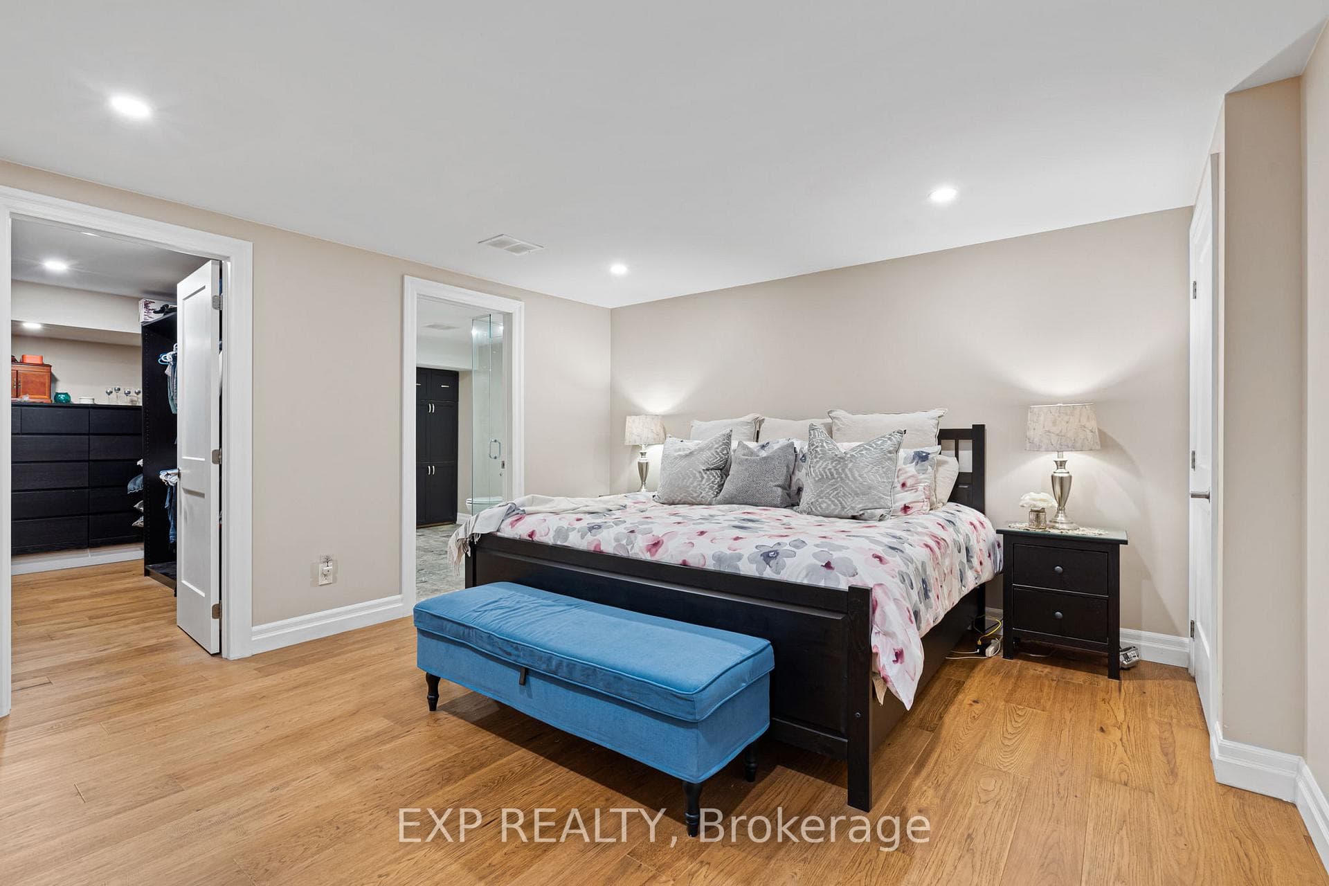 4092 Barry Drive photo 31