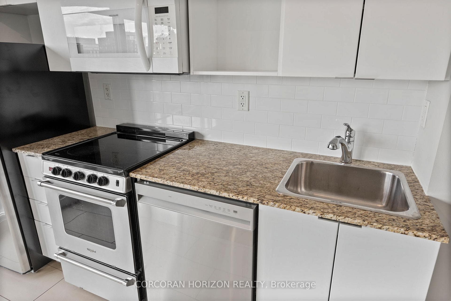 15 Brunel Court Unit 718 photo 16