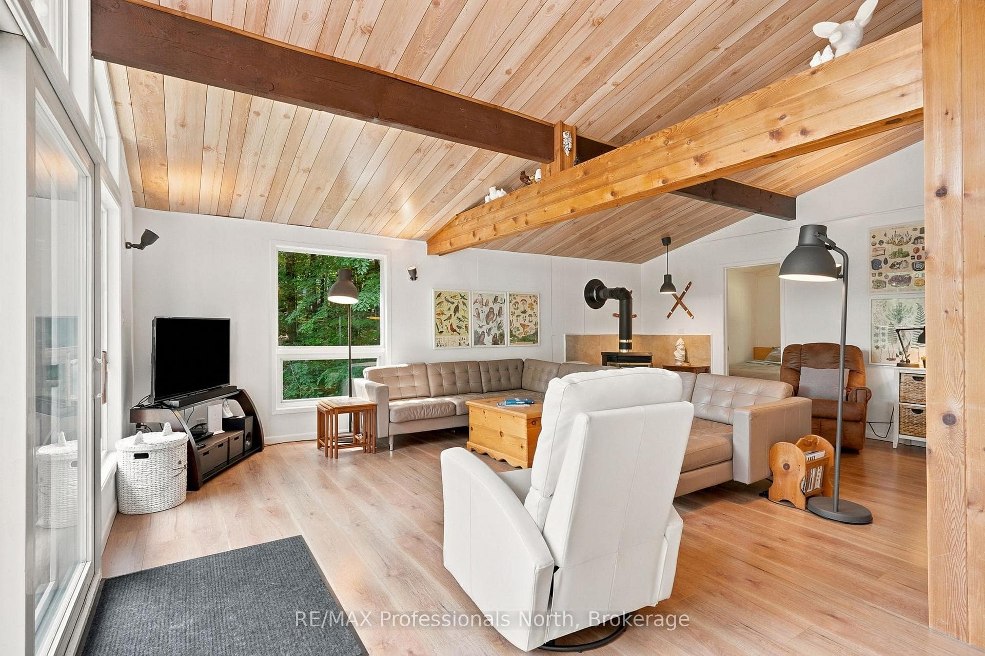 1245 Sherwood Forest Road photo 25