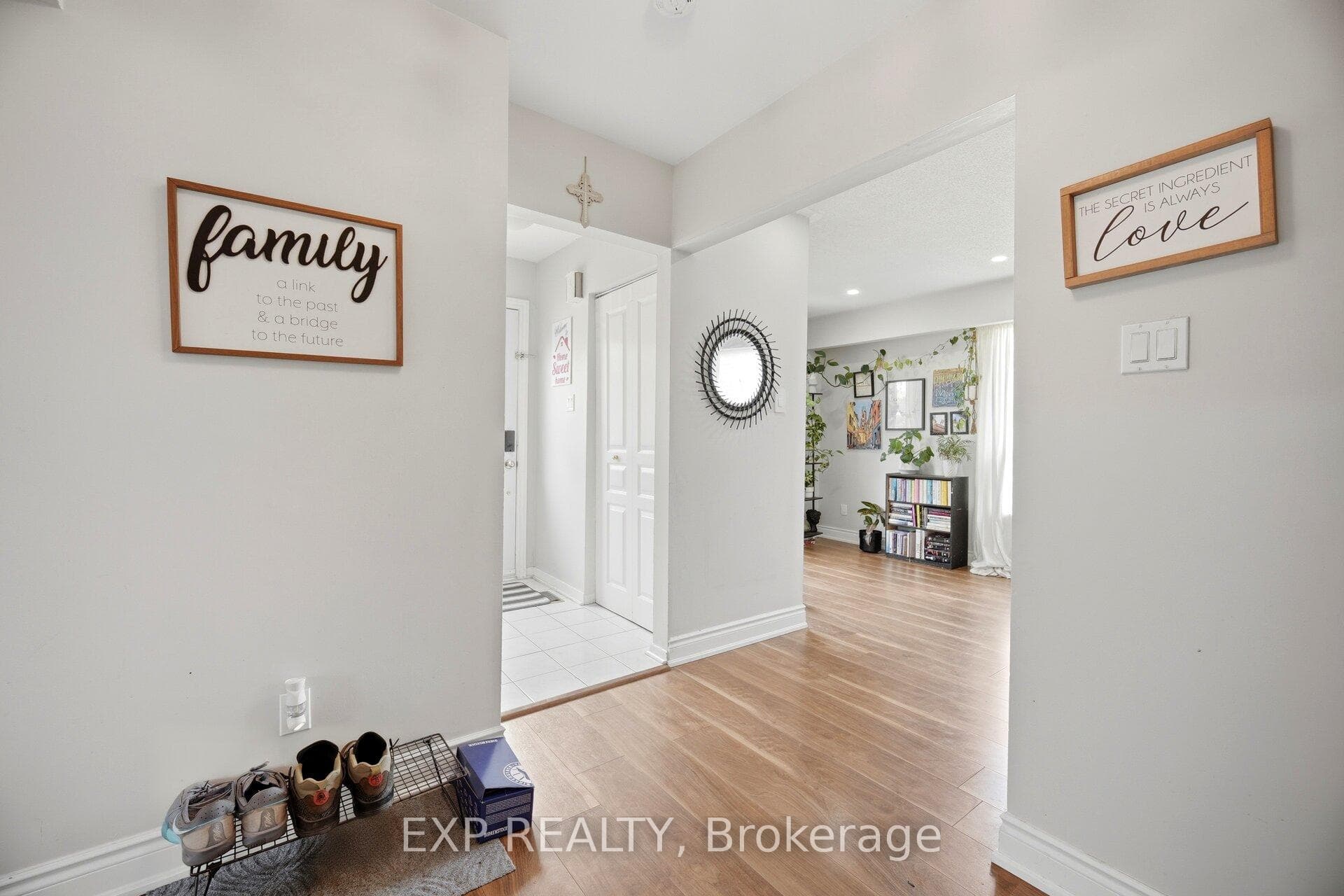 33 Earlsdale Crescent photo 7