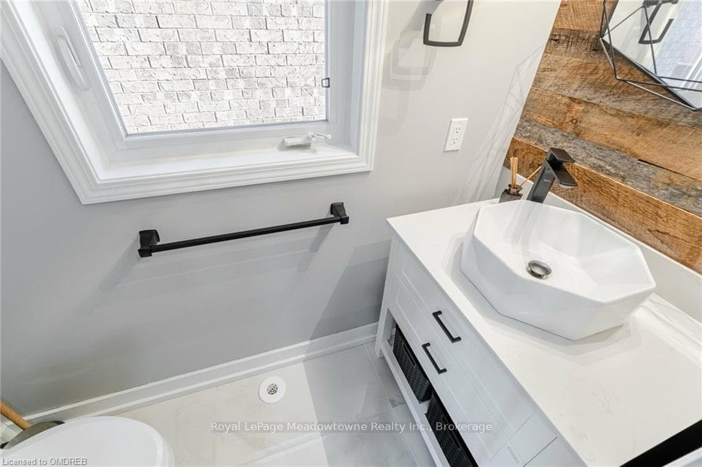 676 SELLERS Path photo 28