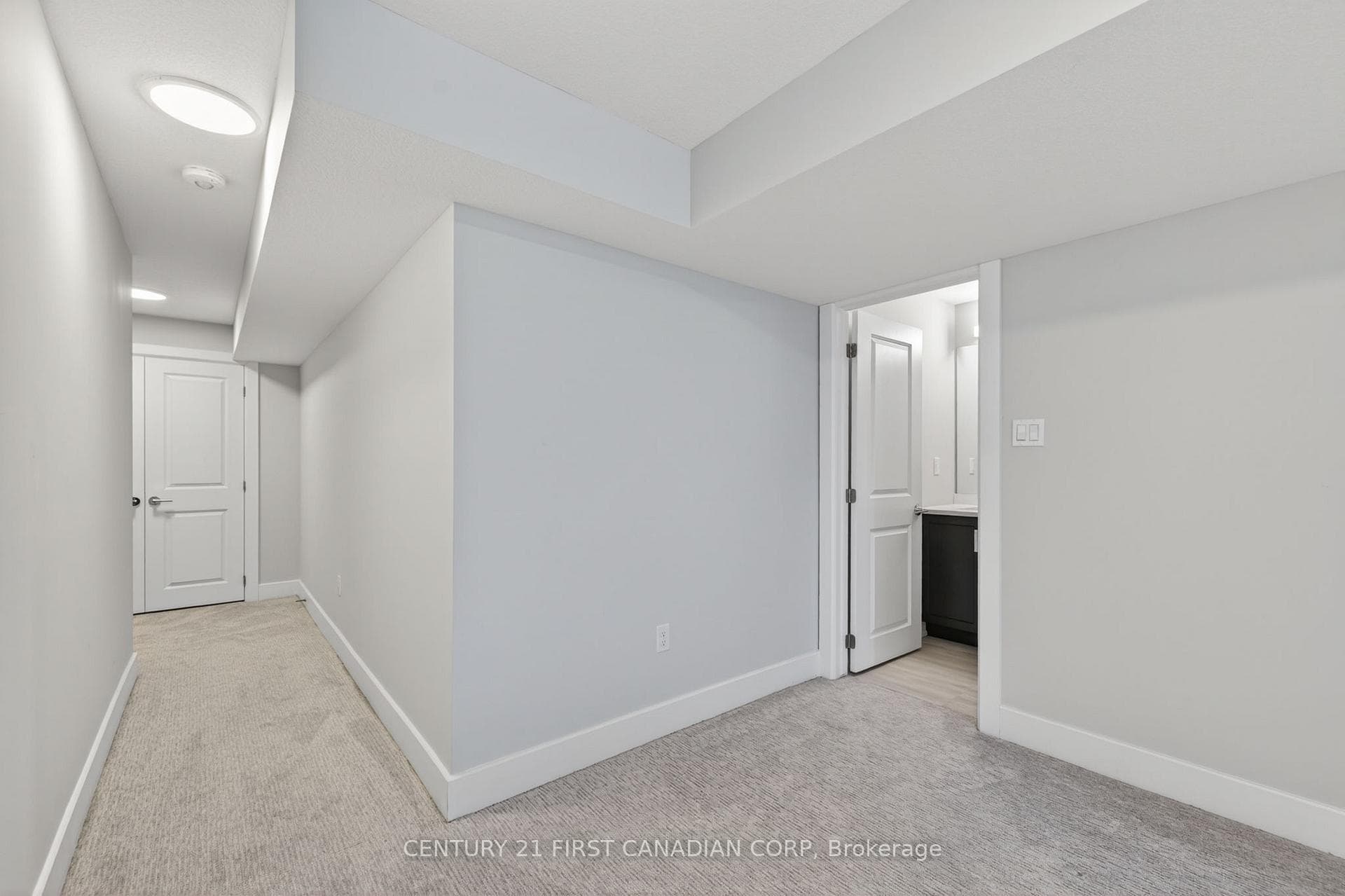 601 Lions Park Drive Unit 84 photo 28