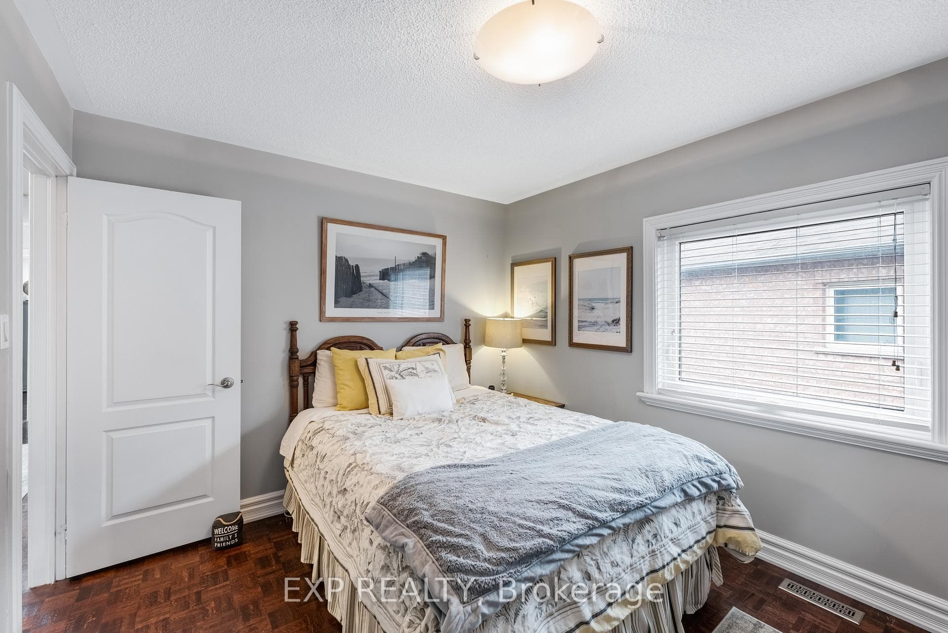 138 Princeton Gate photo 26