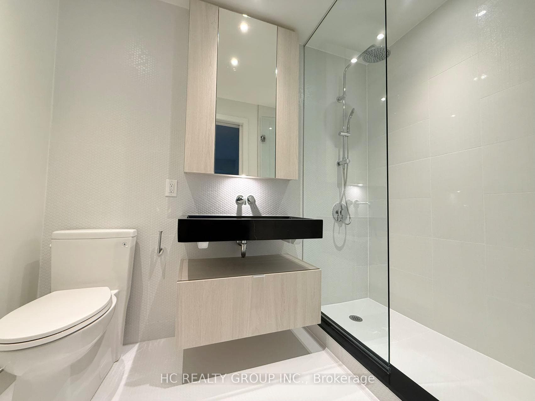 11 Yorkville Avenue Unit 1507 photo 12