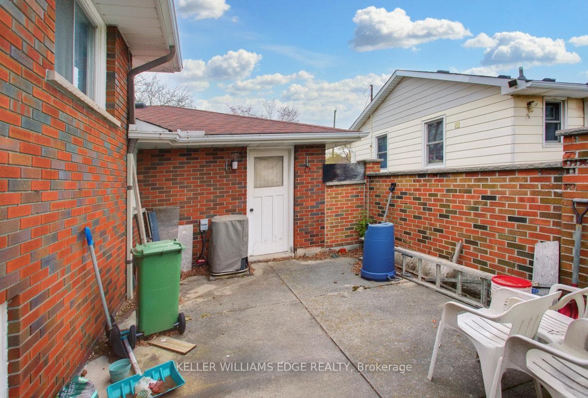 165 Deschene Avenue photo 29