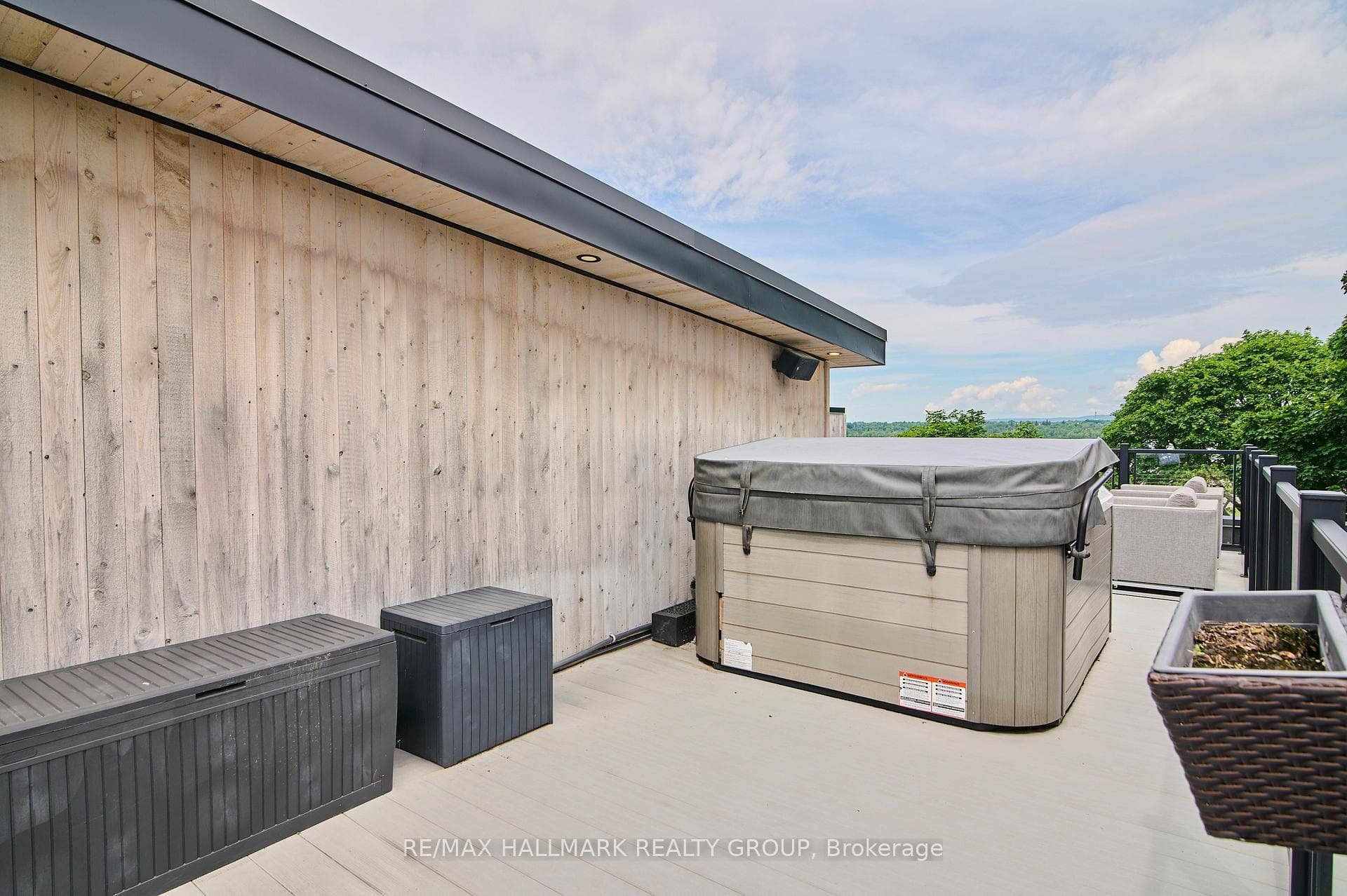 3rd floor terrace