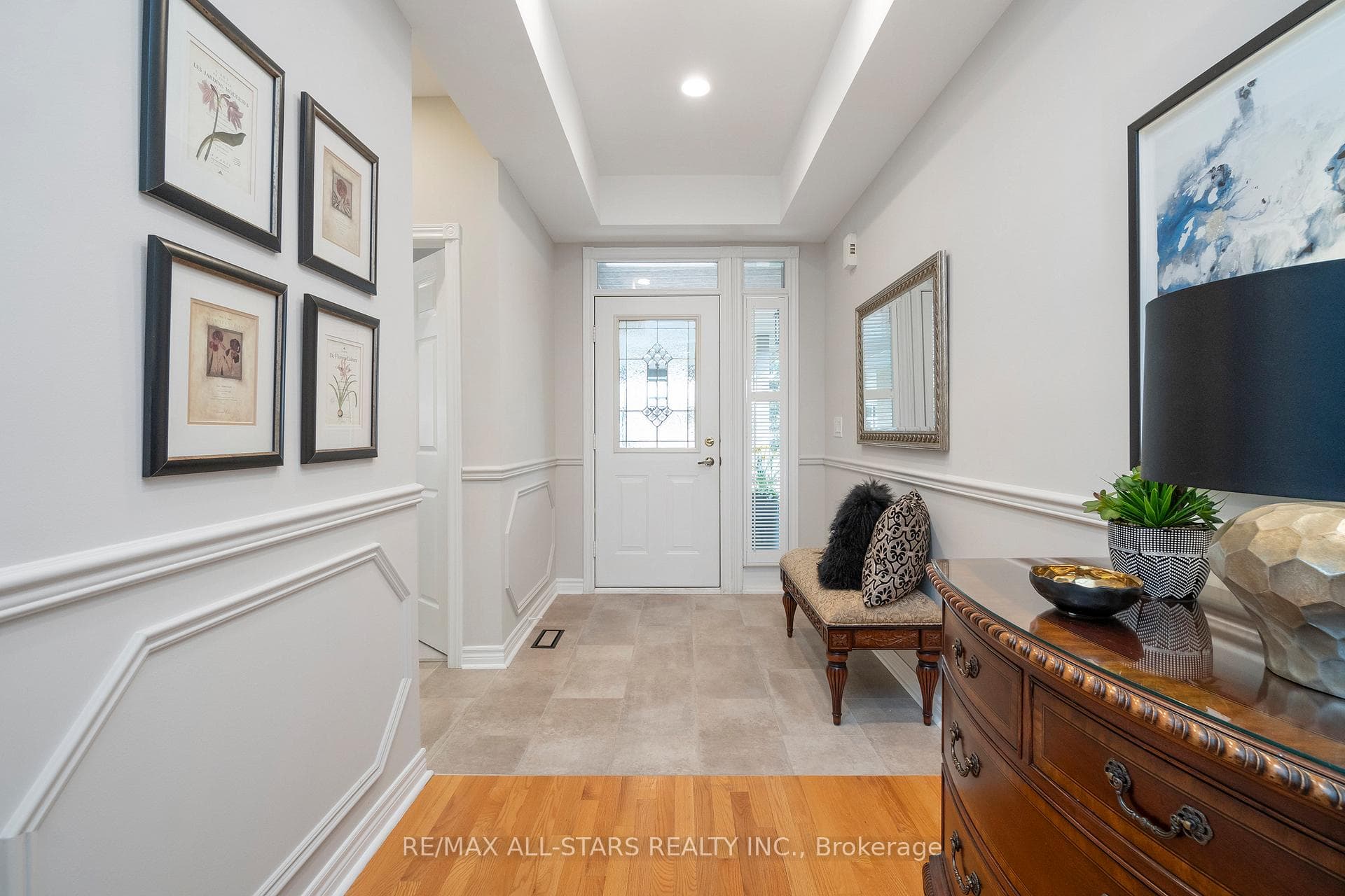 16 Emily Glen Way photo 3