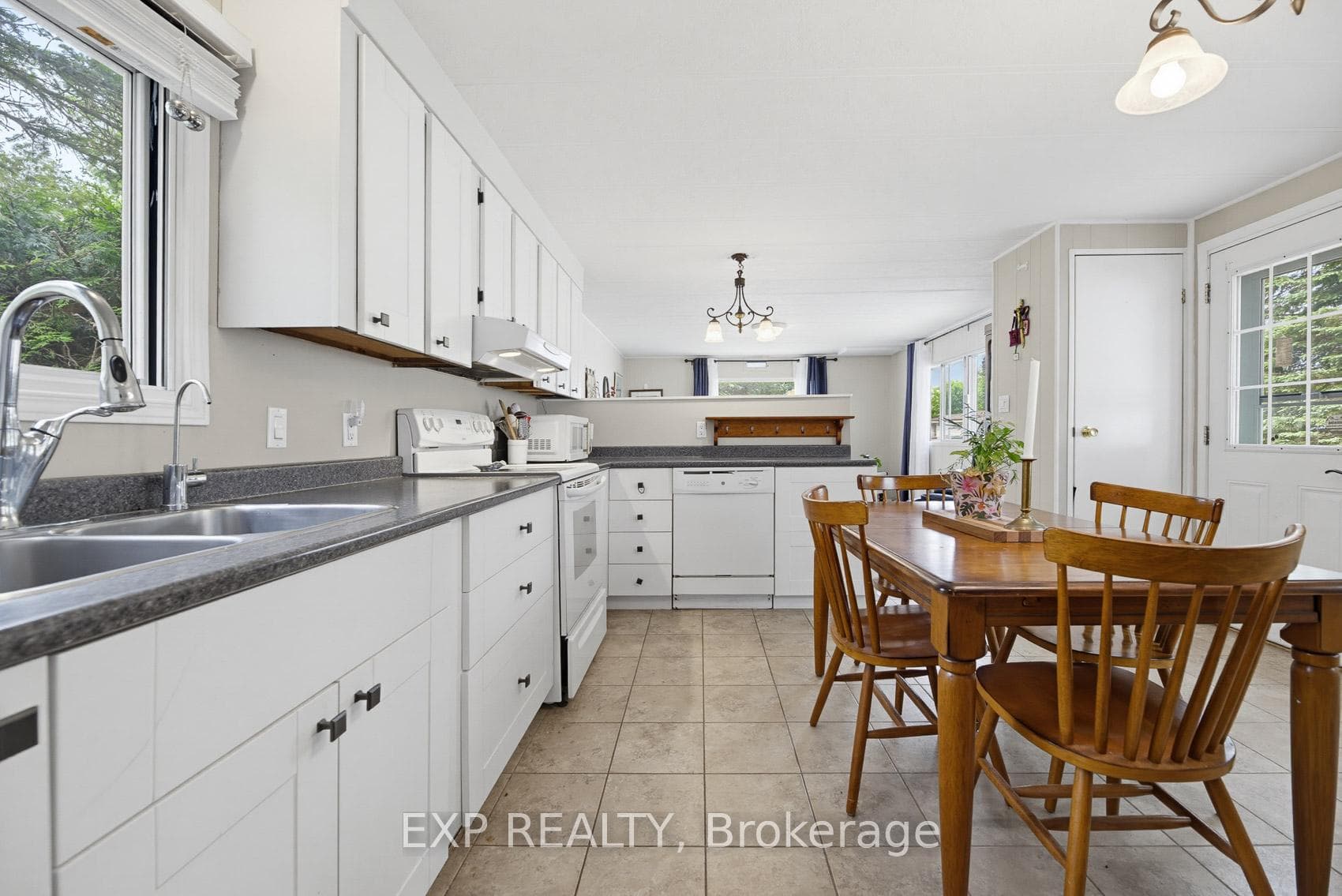 23 Heather Avenue photo 11