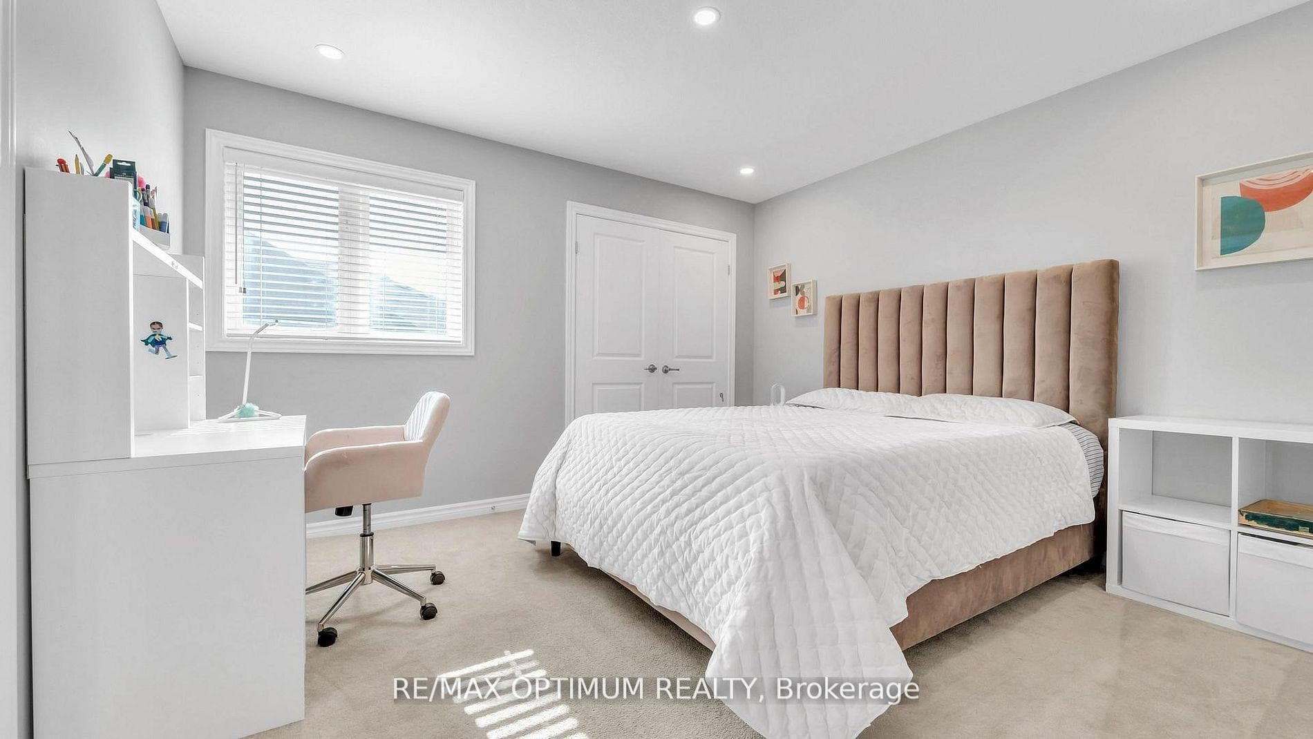450 Brisdale Drive photo 26