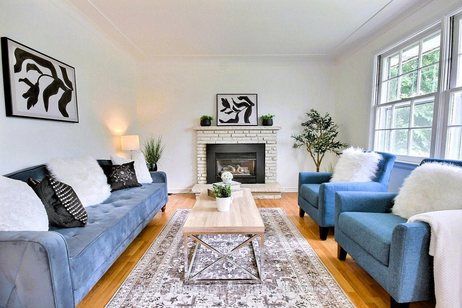 485 Broadway Street photo 2