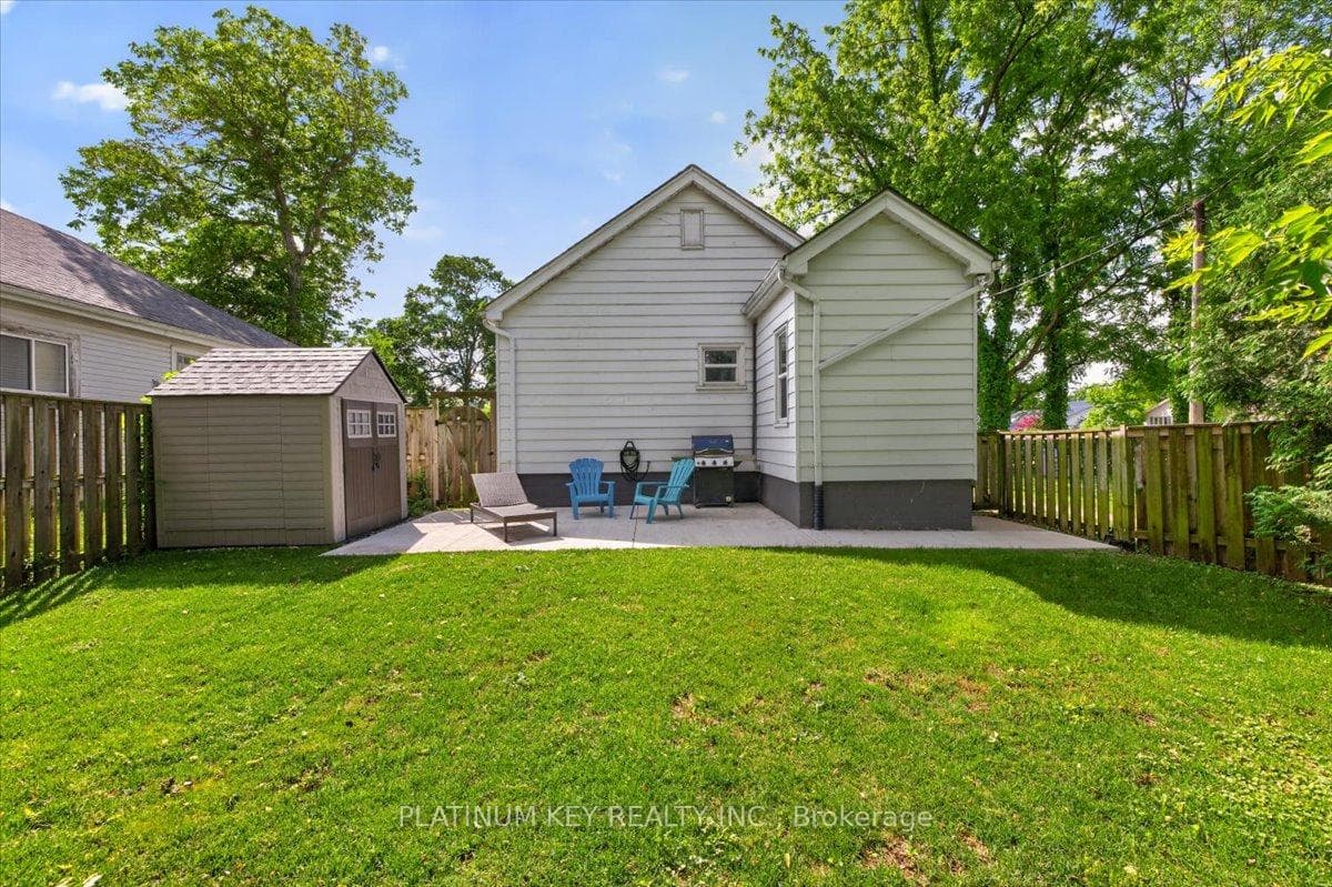 662 King Street photo 17