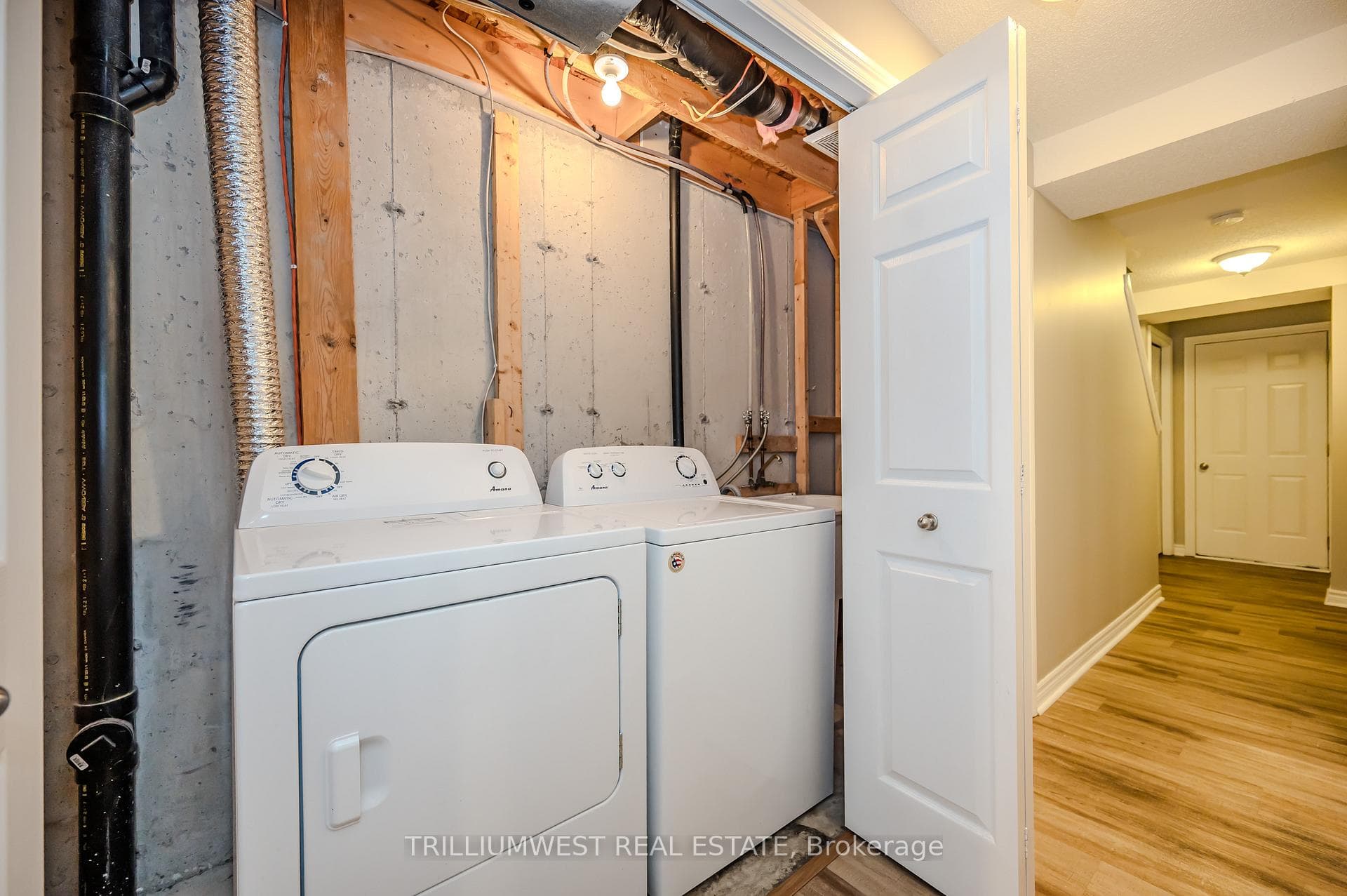 30 Vaughan Street Unit 2 photo 28
