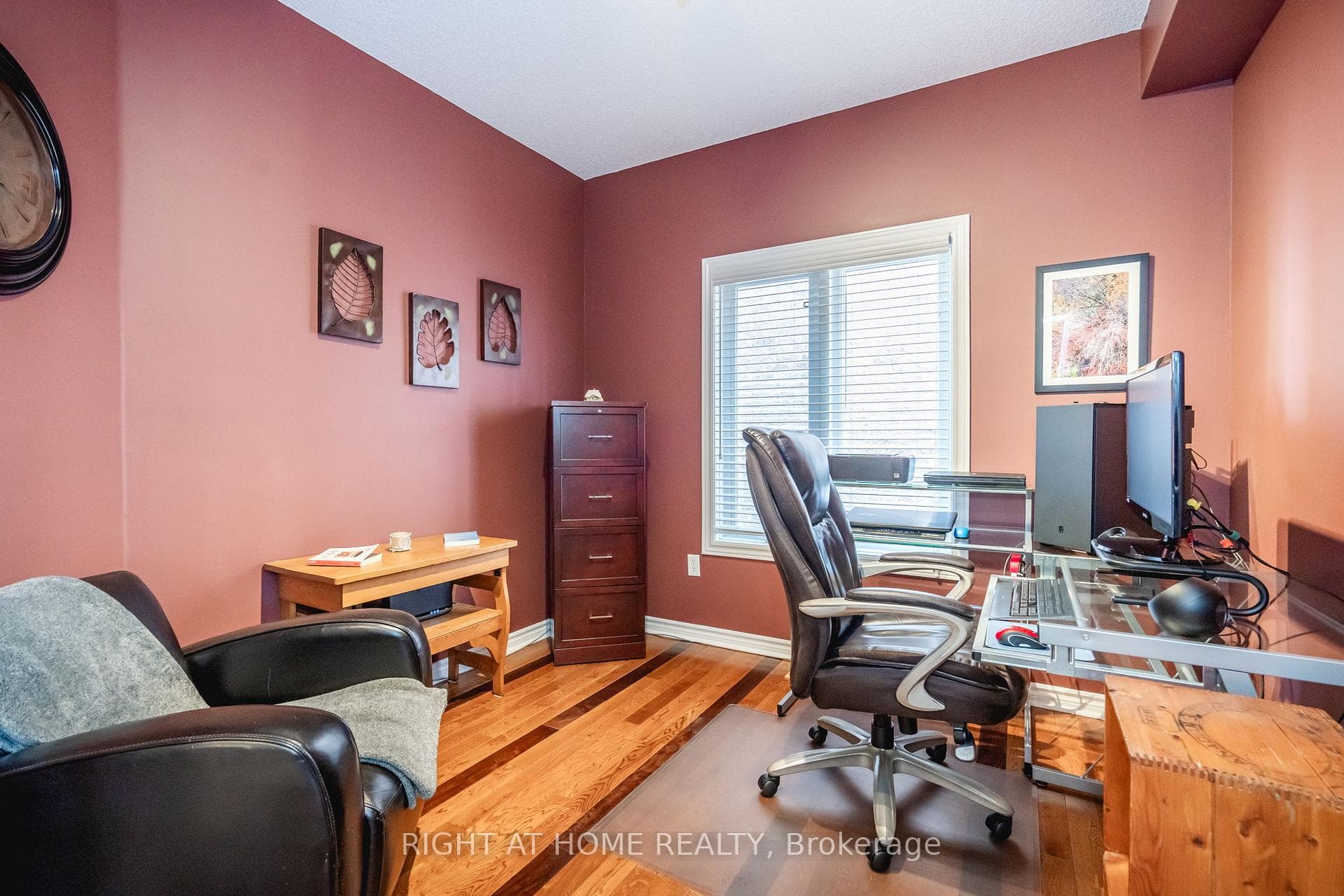 Office/Library Main Floor
