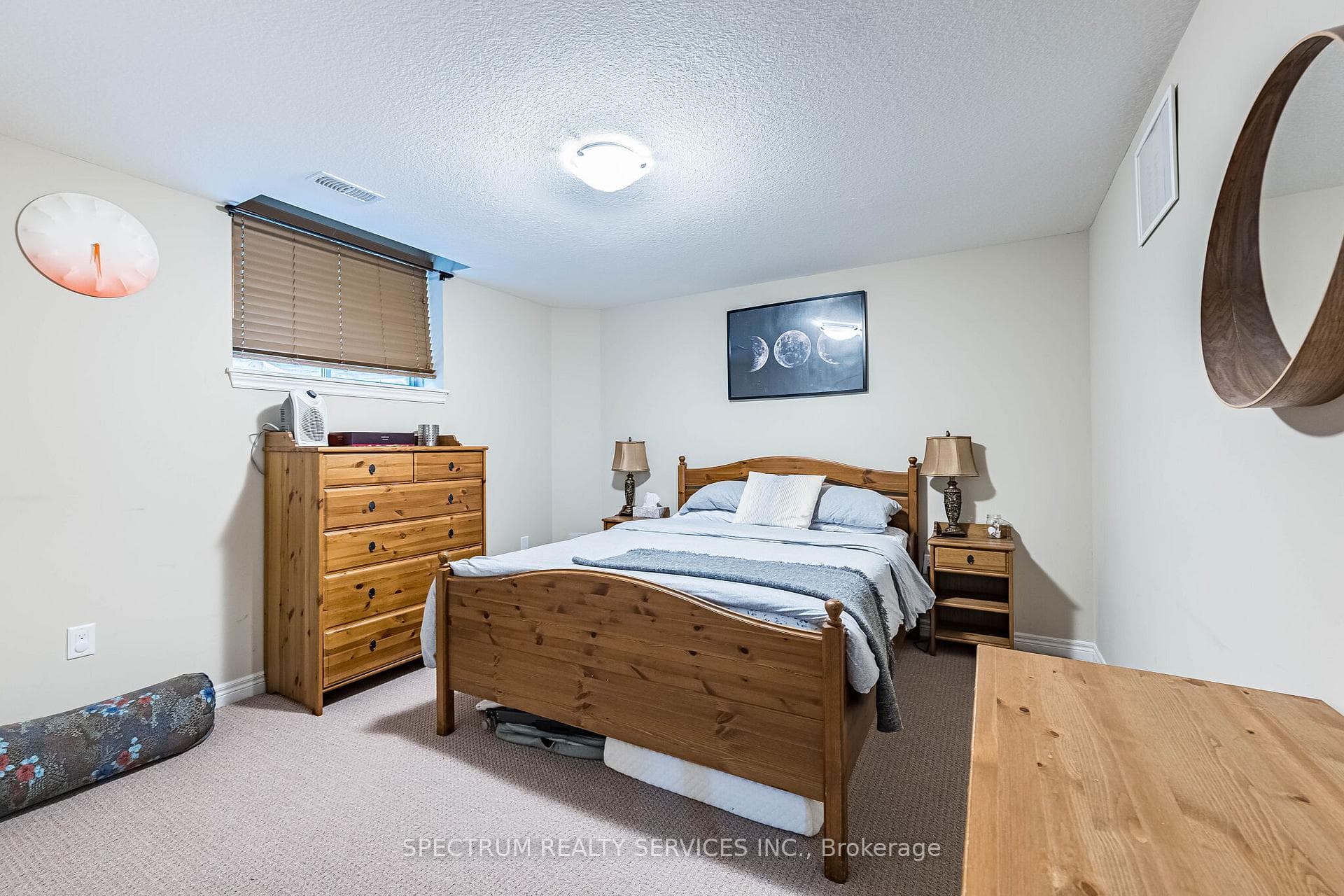 1529 Upper Sherman Avenue photo 34