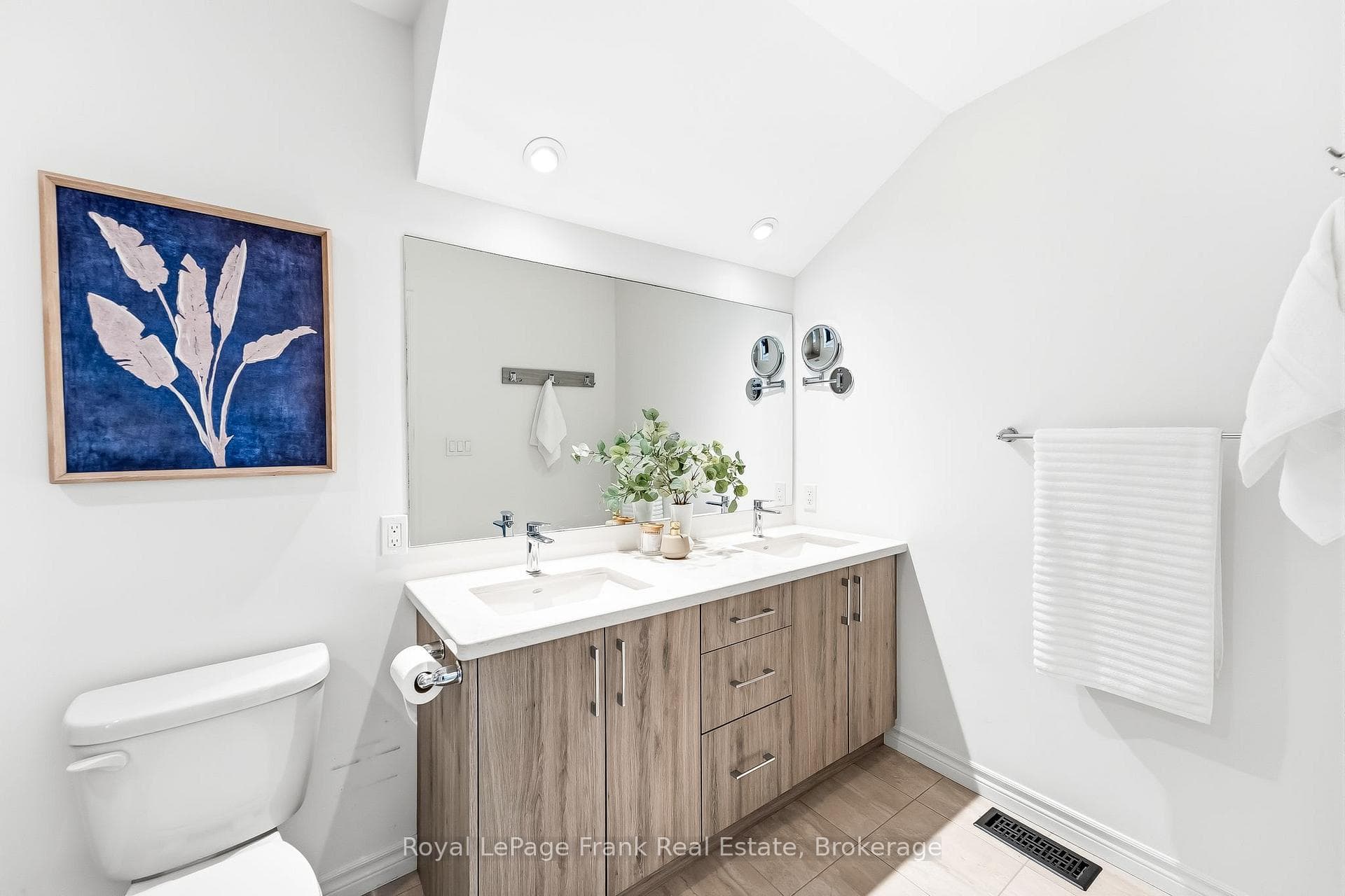 27 Shand Lane photo 24