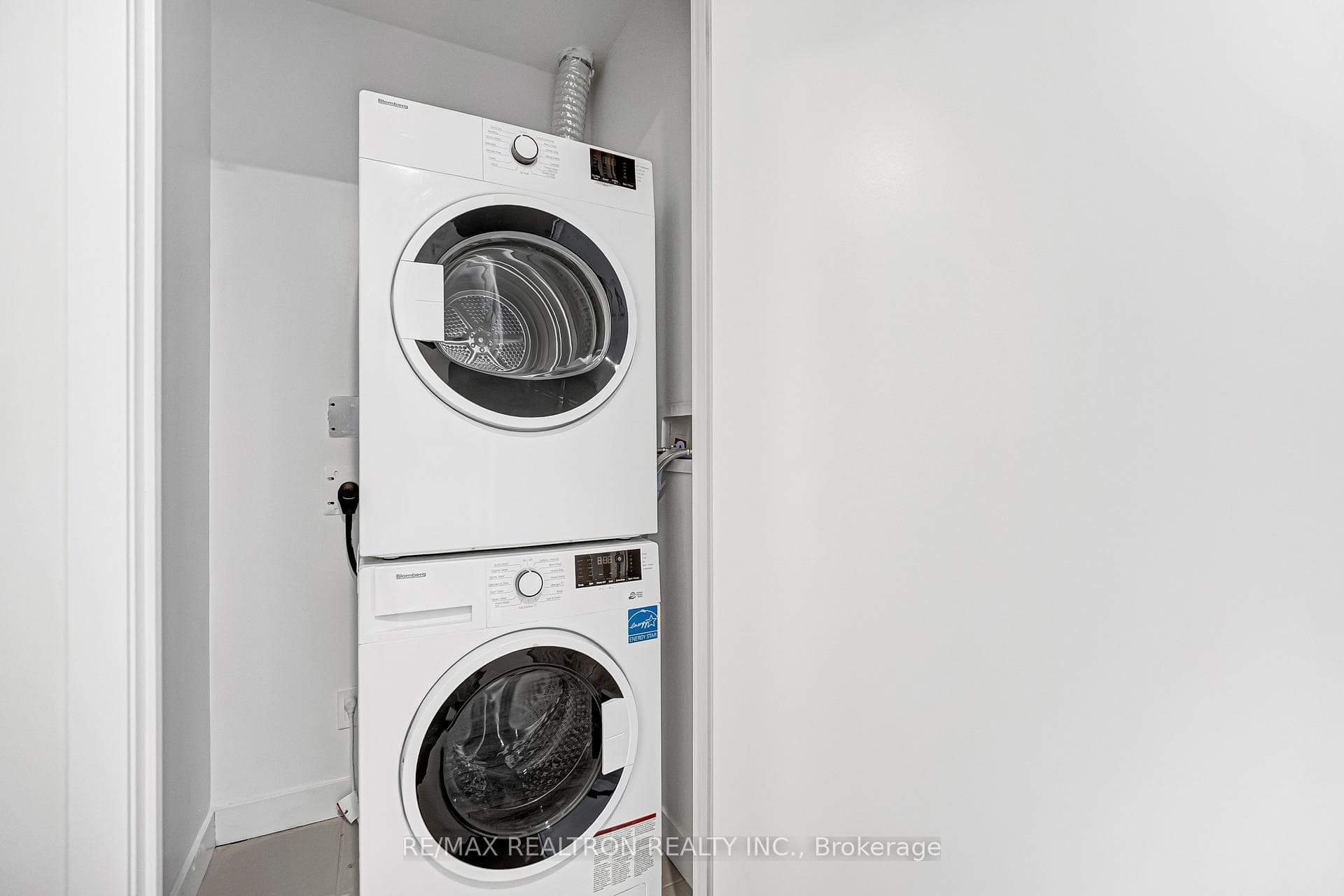 15 Holmes Avenue Unit 2601 photo 29