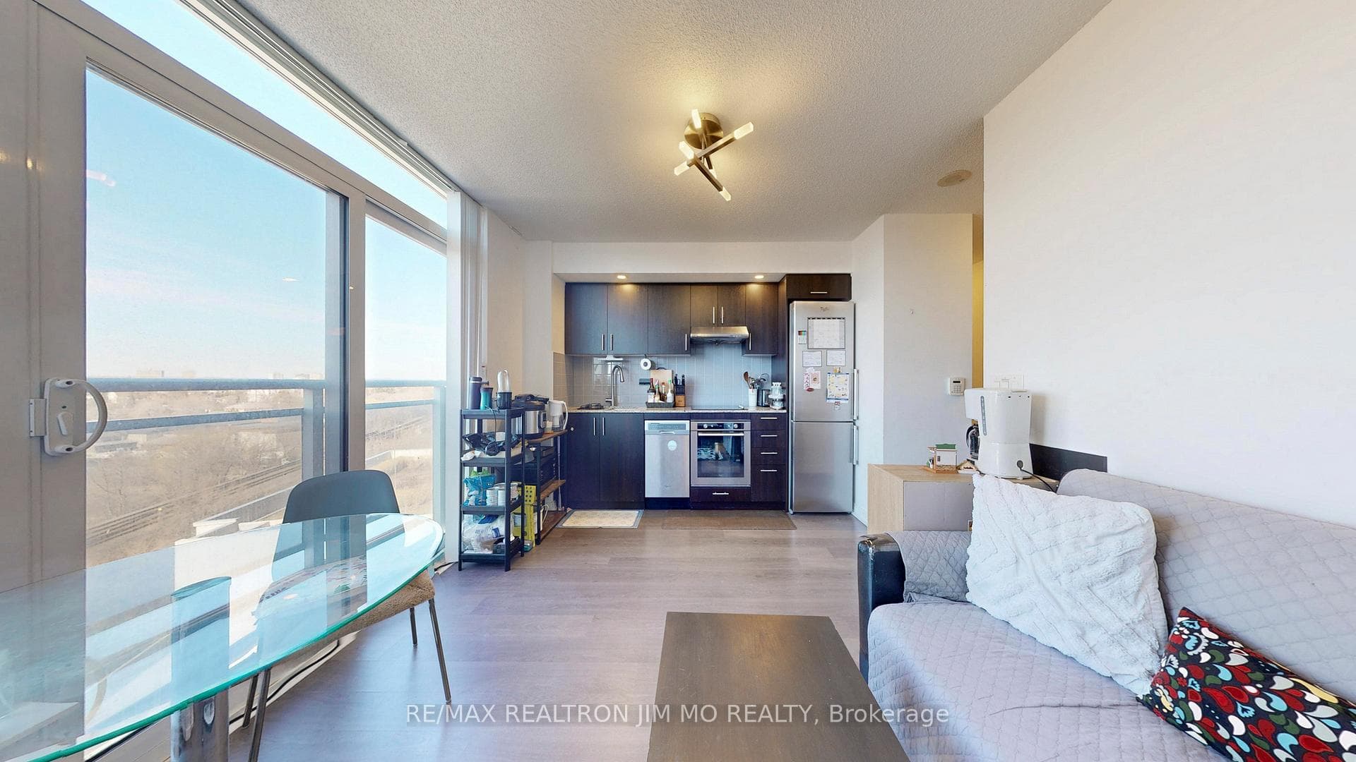 255 Village Green Square Unit 808 photo 17