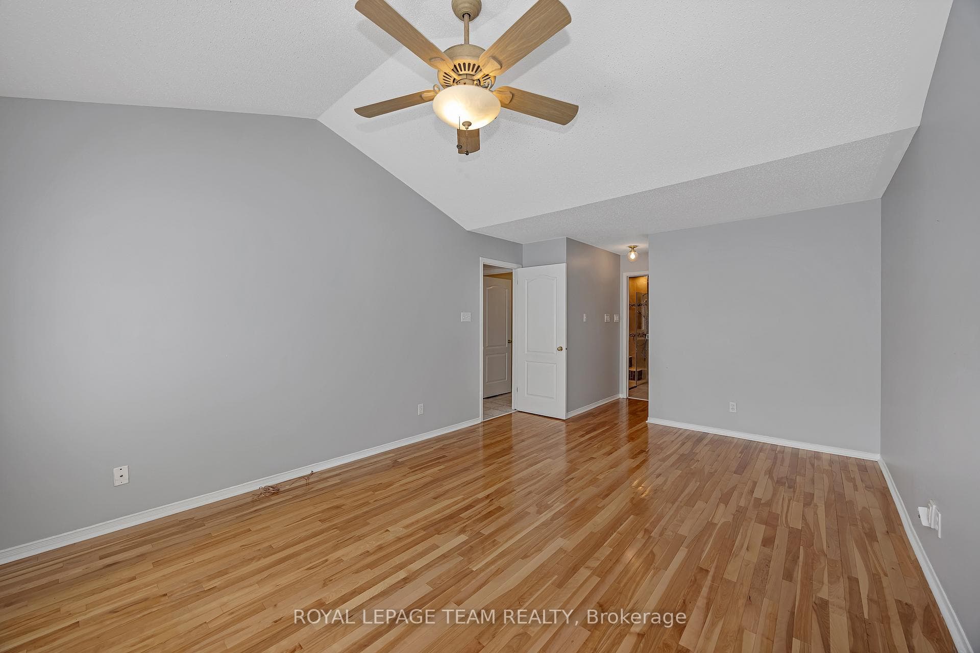 43 Settler's Ridge Way photo 14