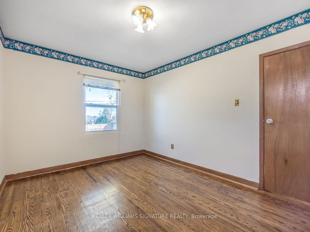 73 Barrymore Road Unit Upper photo 24