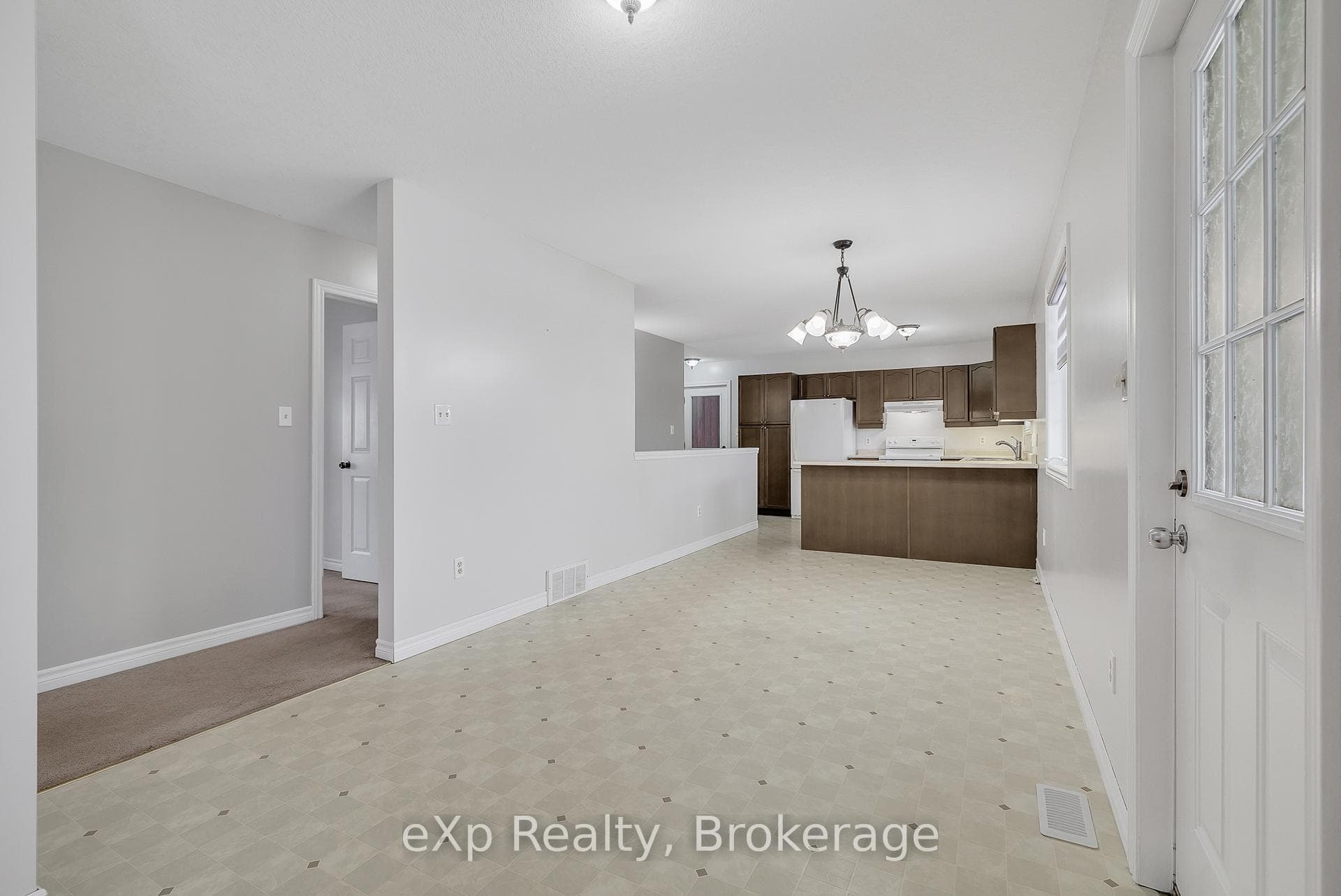725 Binning Street photo 10