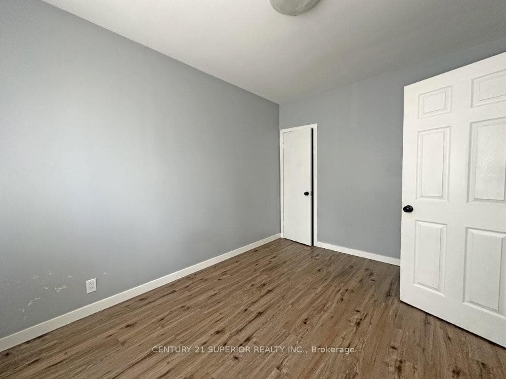 207 Cumming Street photo 14