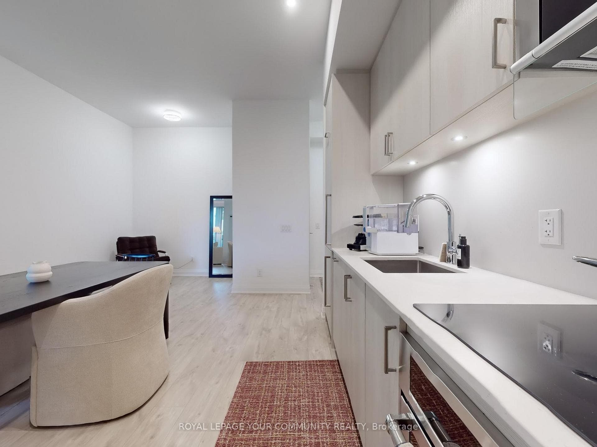 280 Howland Avenue Unit Ph21 photo 7