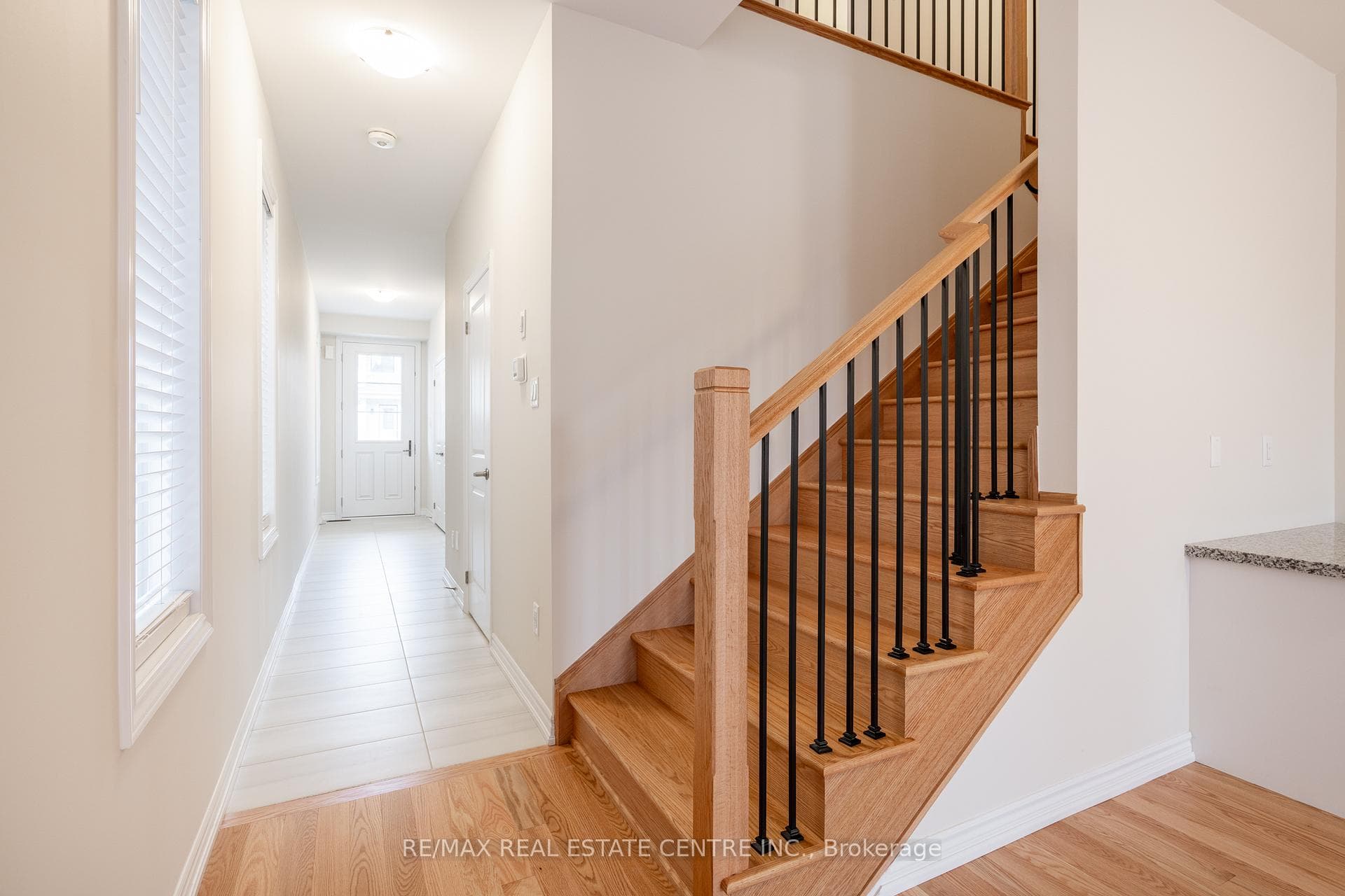 1426 Almonte Drive photo 4
