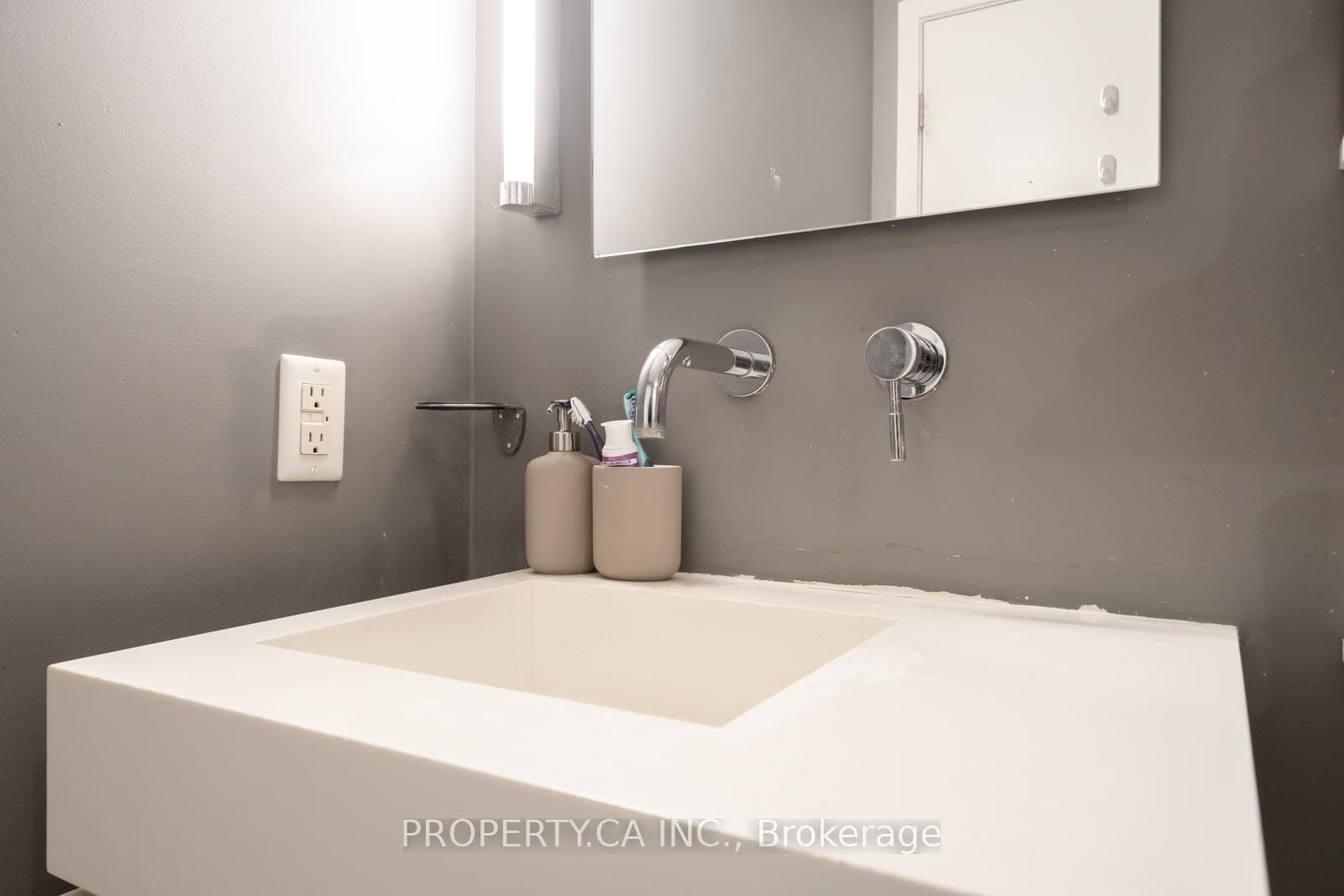 25 Oxley Street Unit 403 photo 13