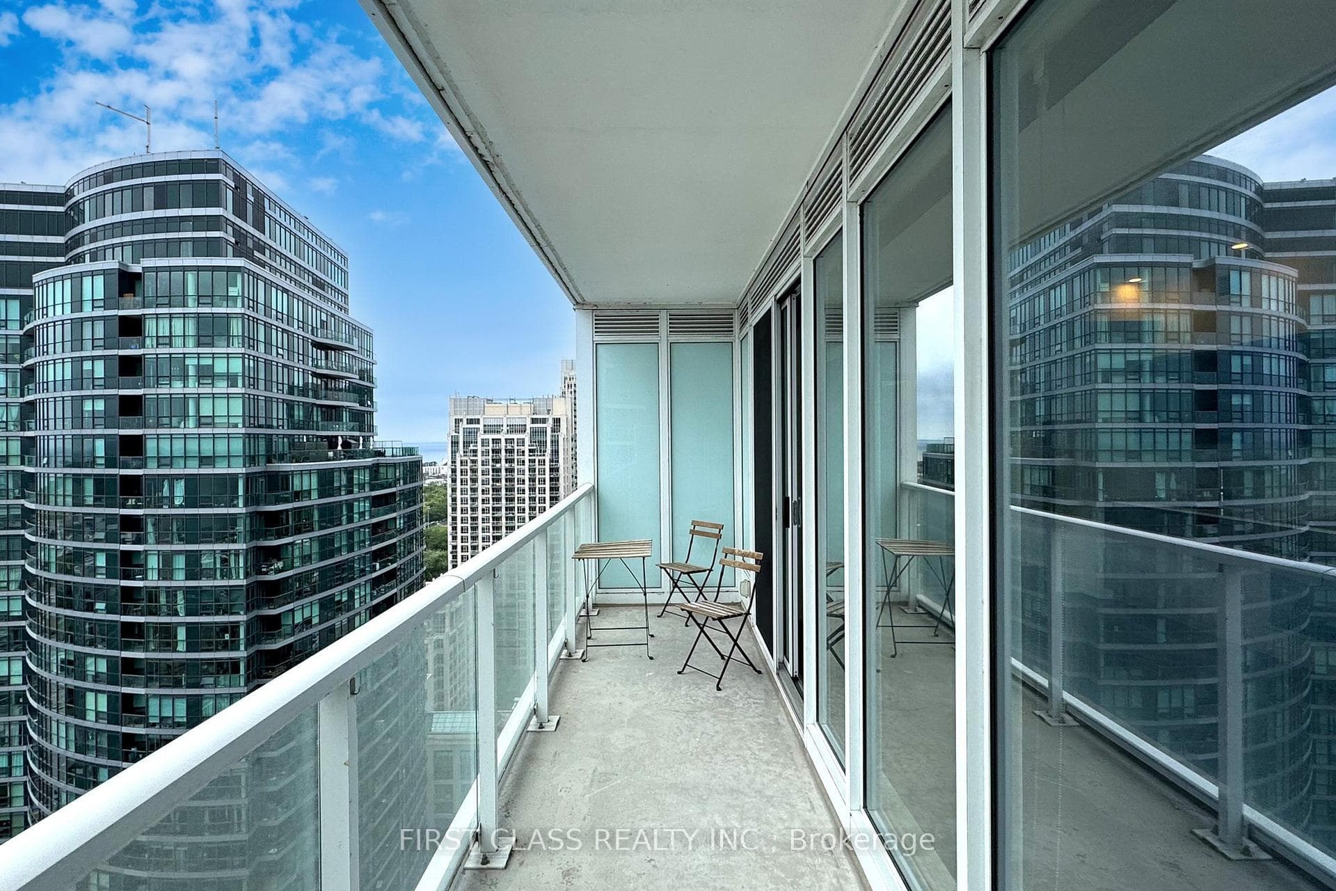 19 Bathurst Street Unit 3012 photo 24