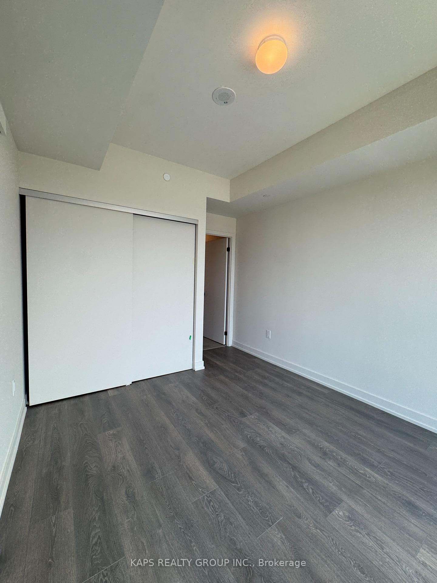181 Sterling Road photo 15