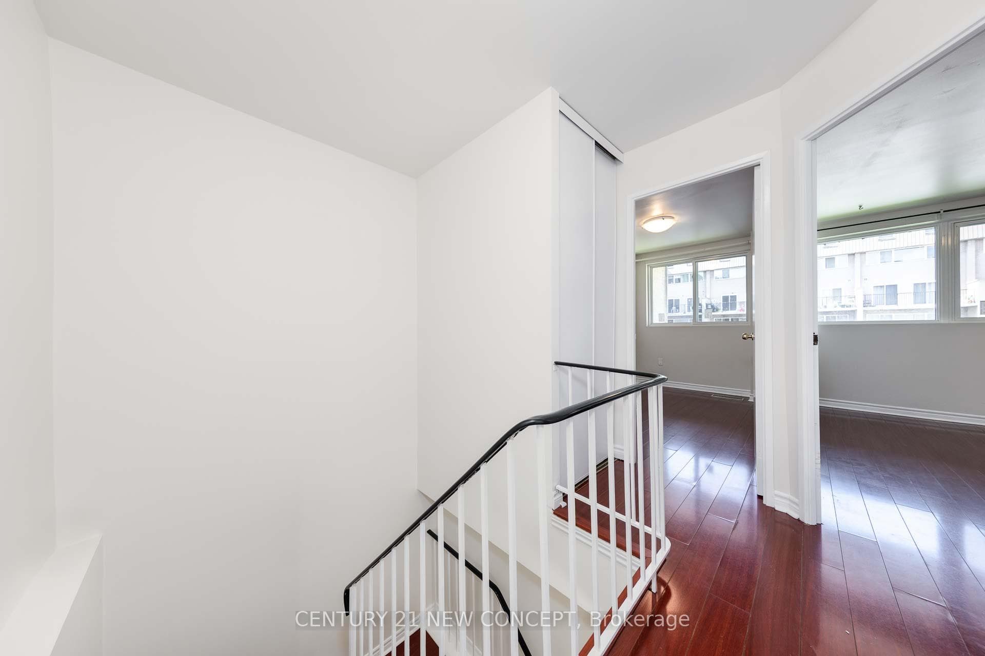165 Cherokee Boulevard Unit 136 photo 13