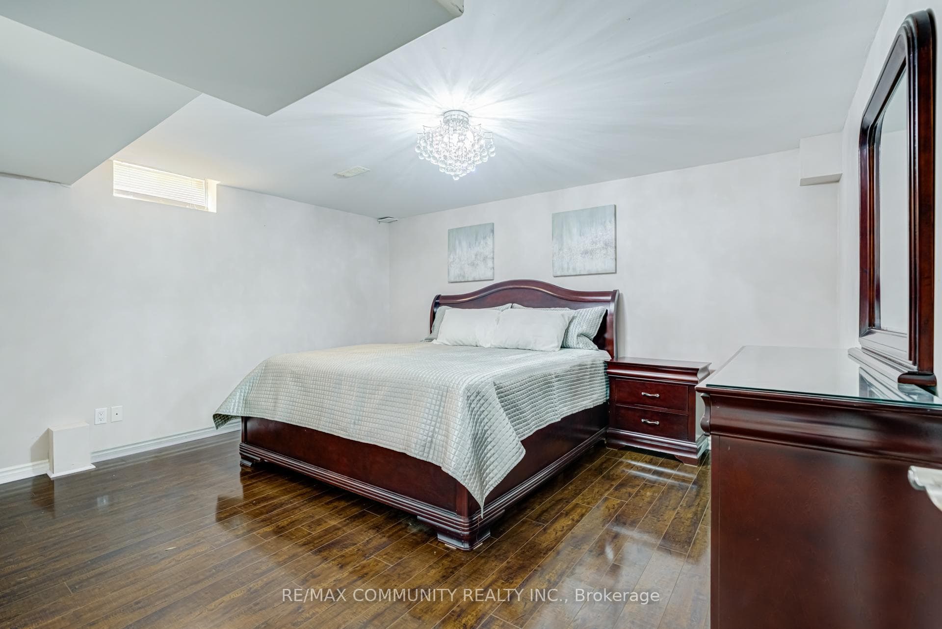 24 Marydale Avenue photo 43