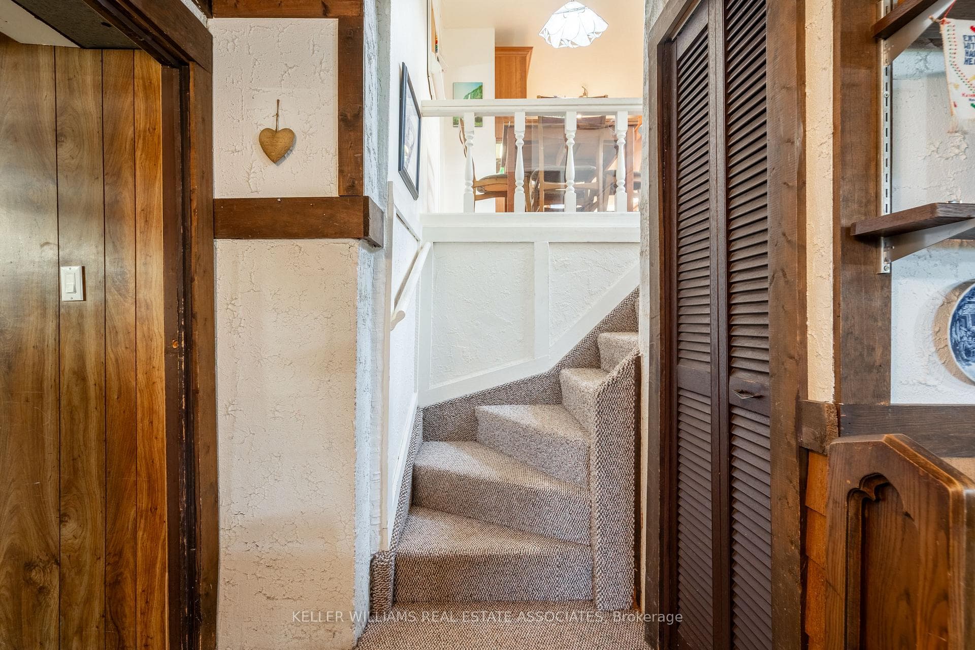 52 Metcalfe Court photo 28