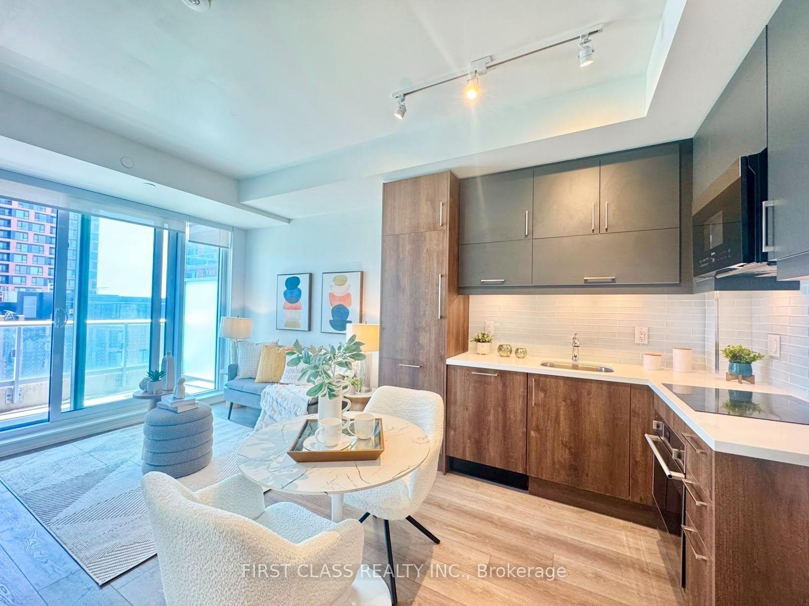 8119 Birchmount Road Unit 1201 photo 10