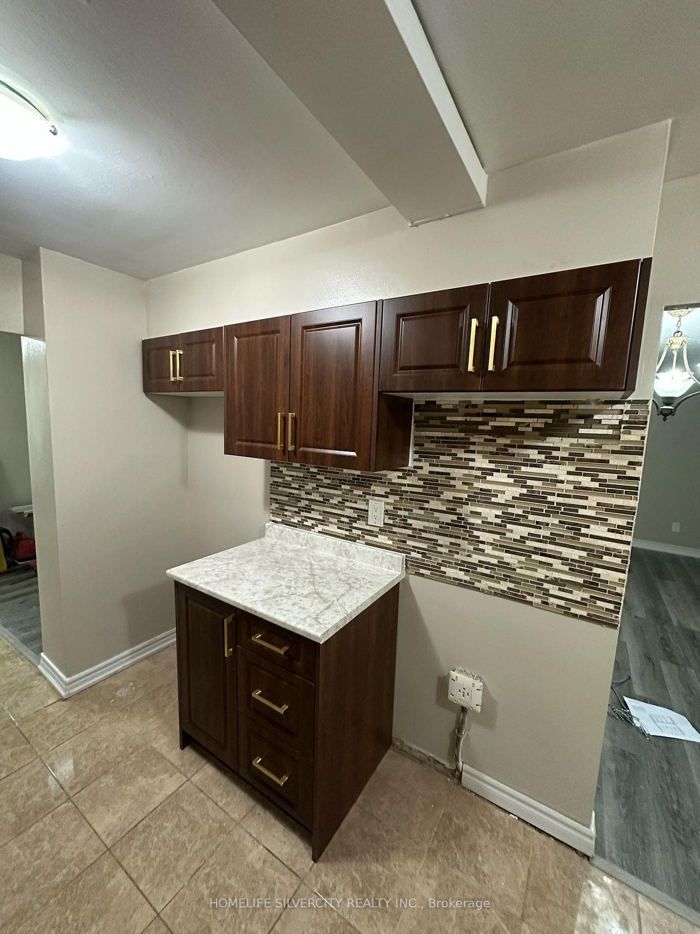 180 Markham Road Unit 307 photo 9