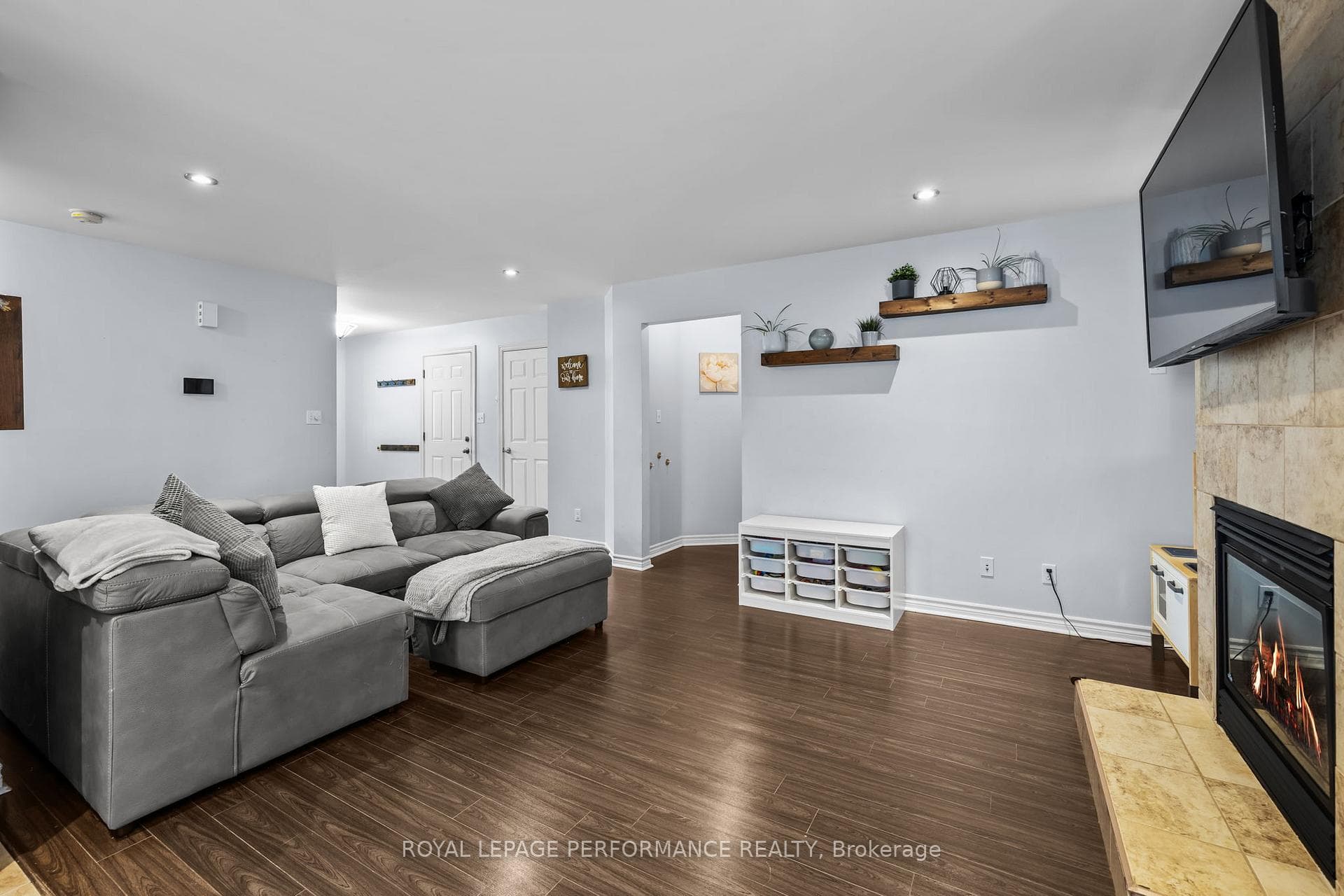 54 Giroux Street photo 7