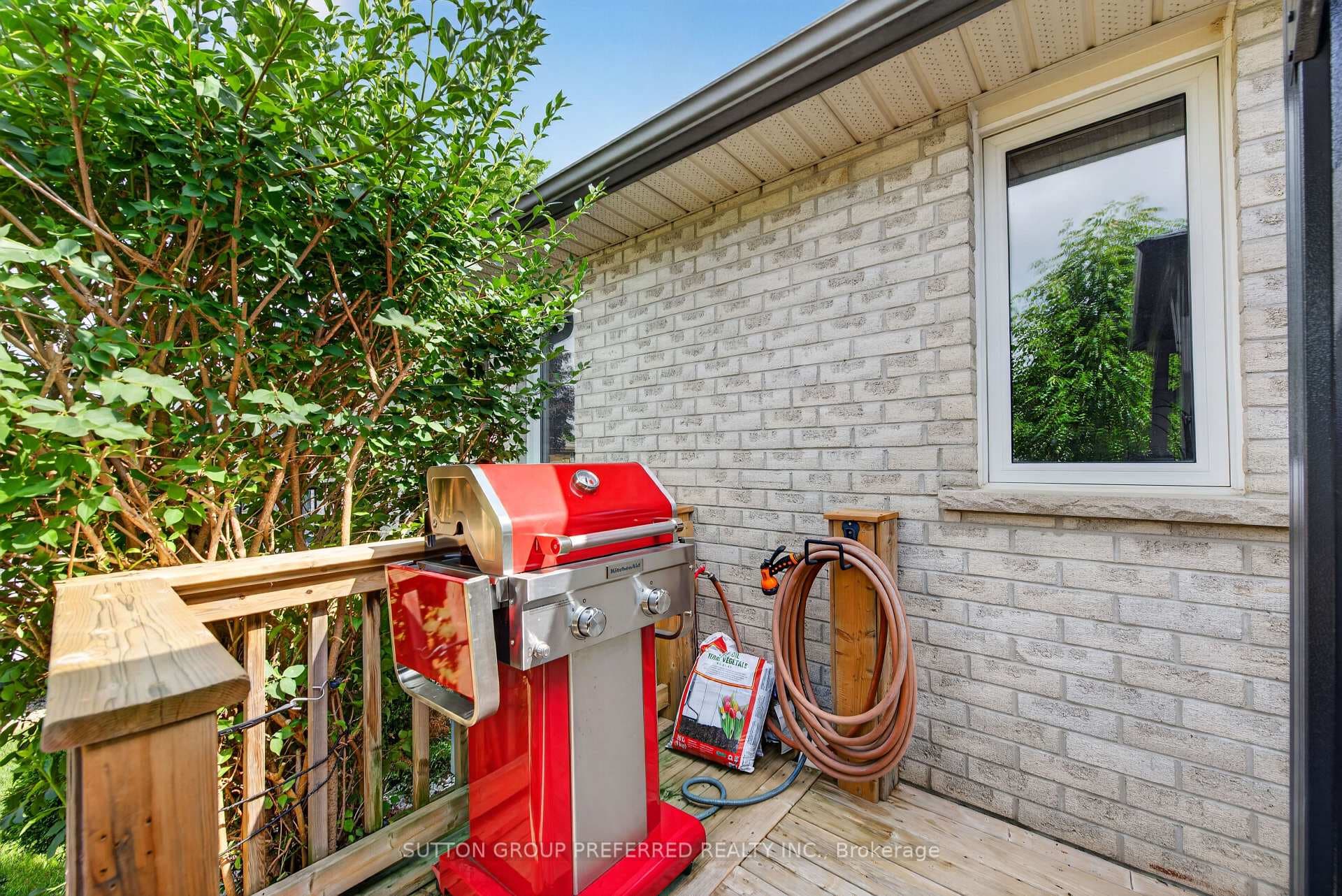 20 Windemere Place Unit 6 photo 36