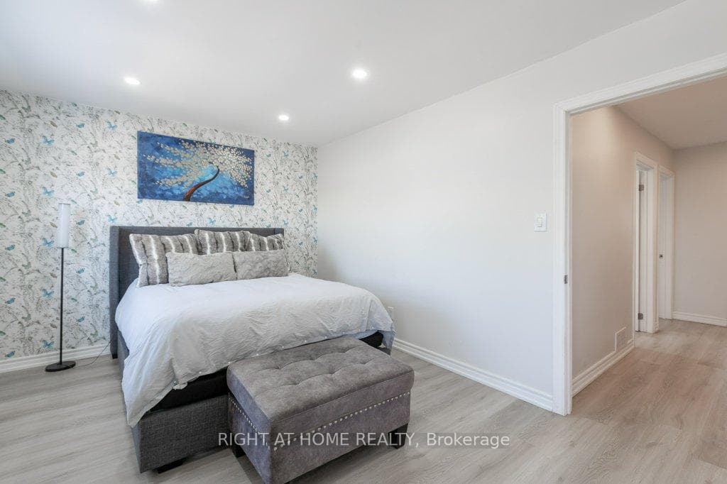 4 Fennimore Crescent photo 25