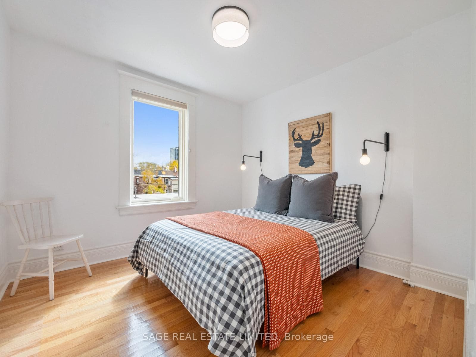 415 Clinton Street photo 17
