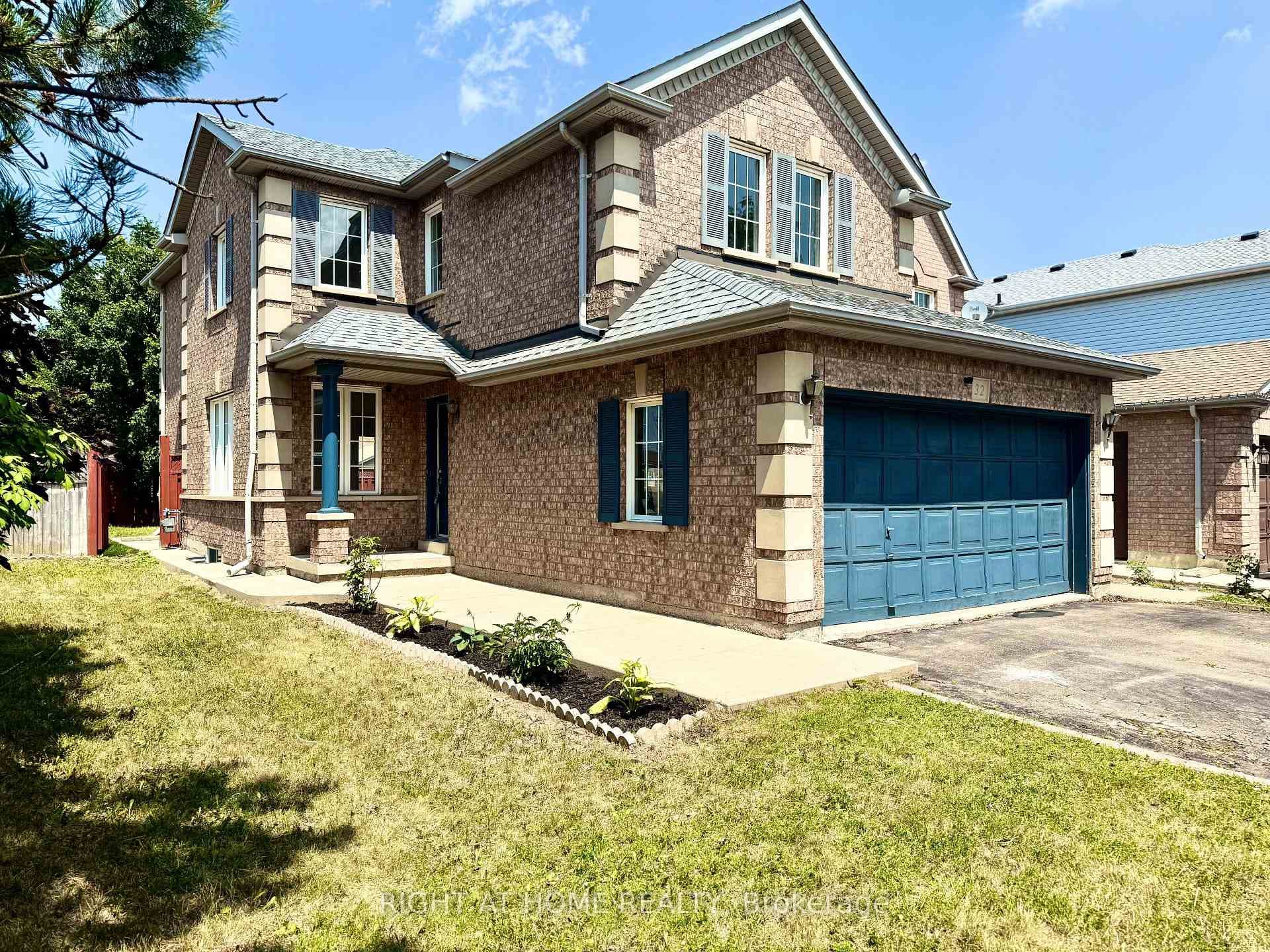 32 Hocken Court photo 1