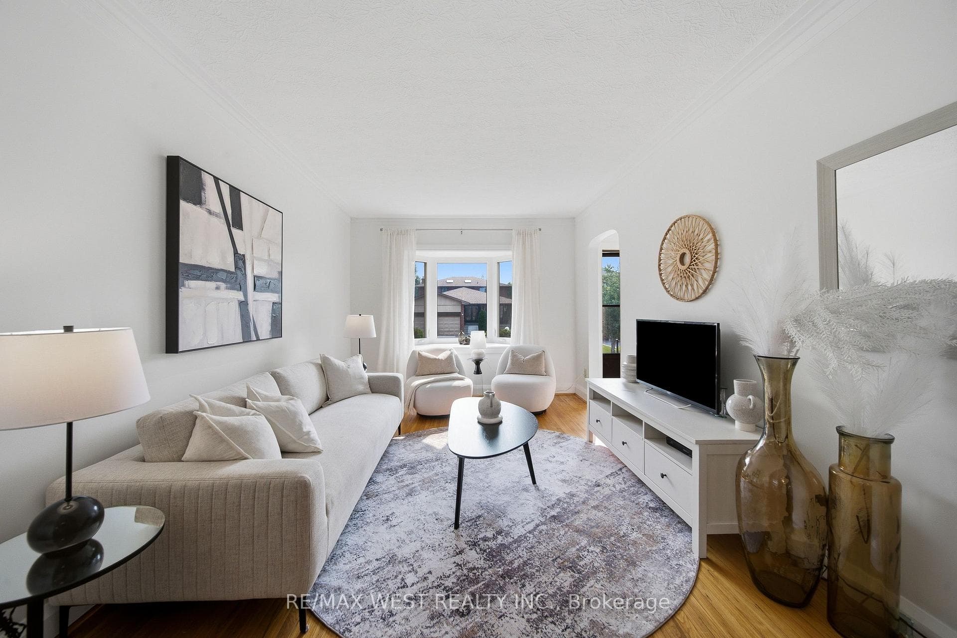 28 Aldgate Avenue photo 4